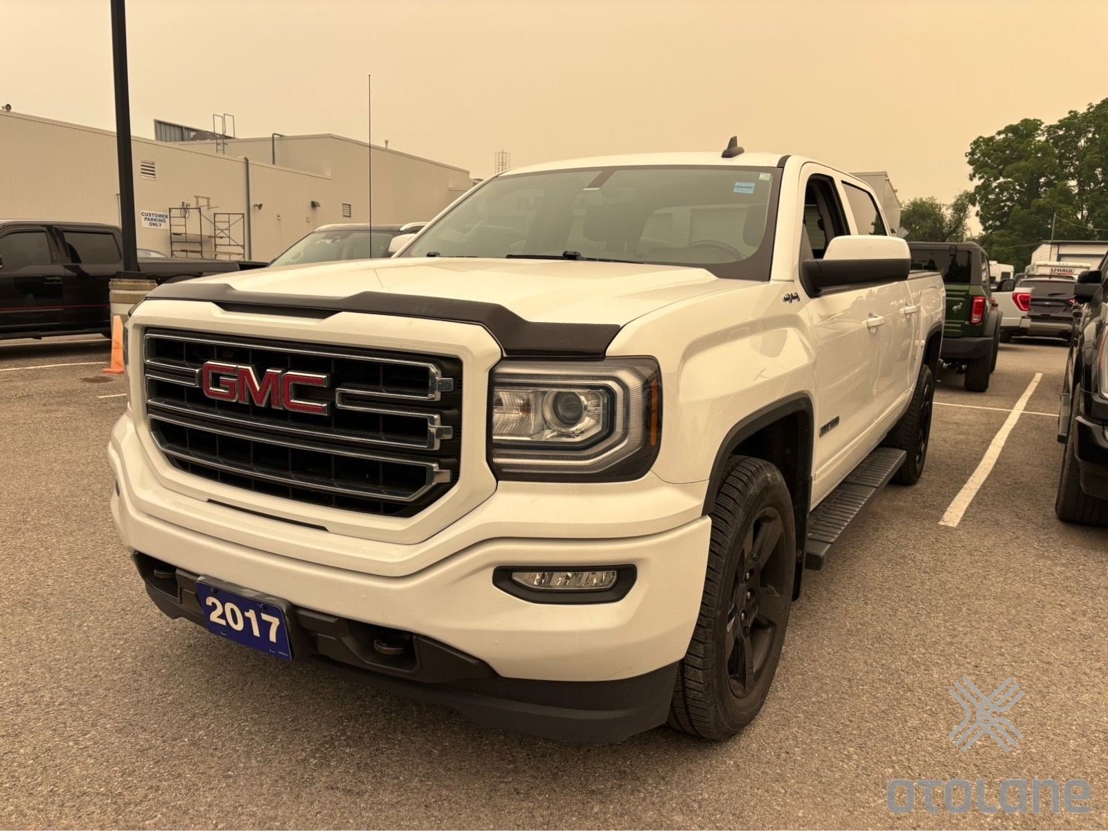 White 2017 GMC Sierra 1500 Pickup Truck Four-Wheel Drive 6-Speed Automatic