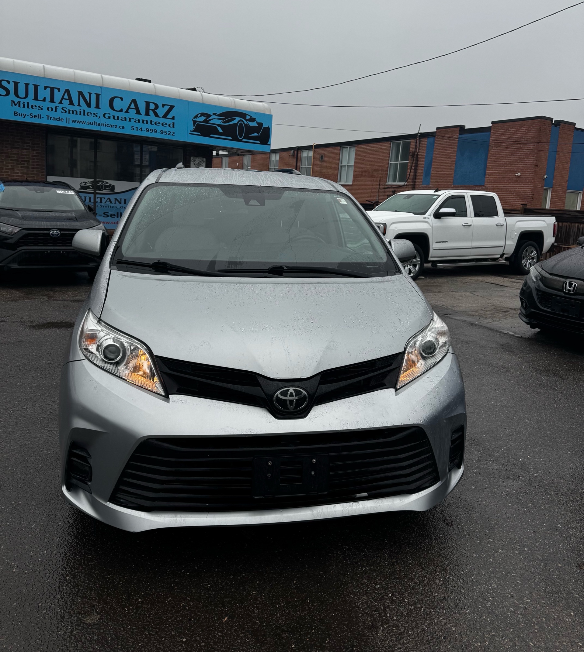 Toyota Sienna L 7-Passenger FWD