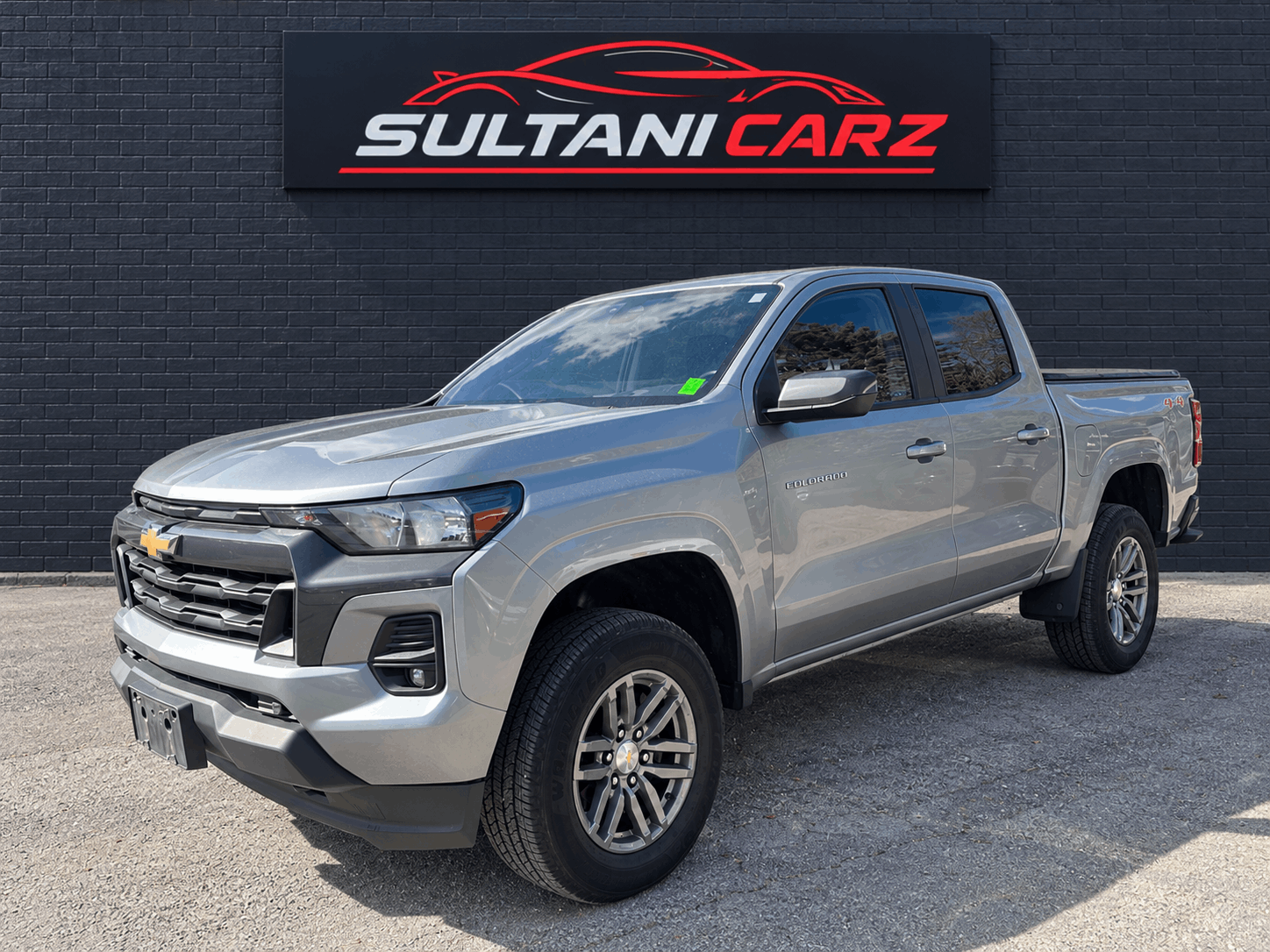 Gray 2023 Chevrolet Colorado Pickup Truck Four-Wheel Drive Automatic