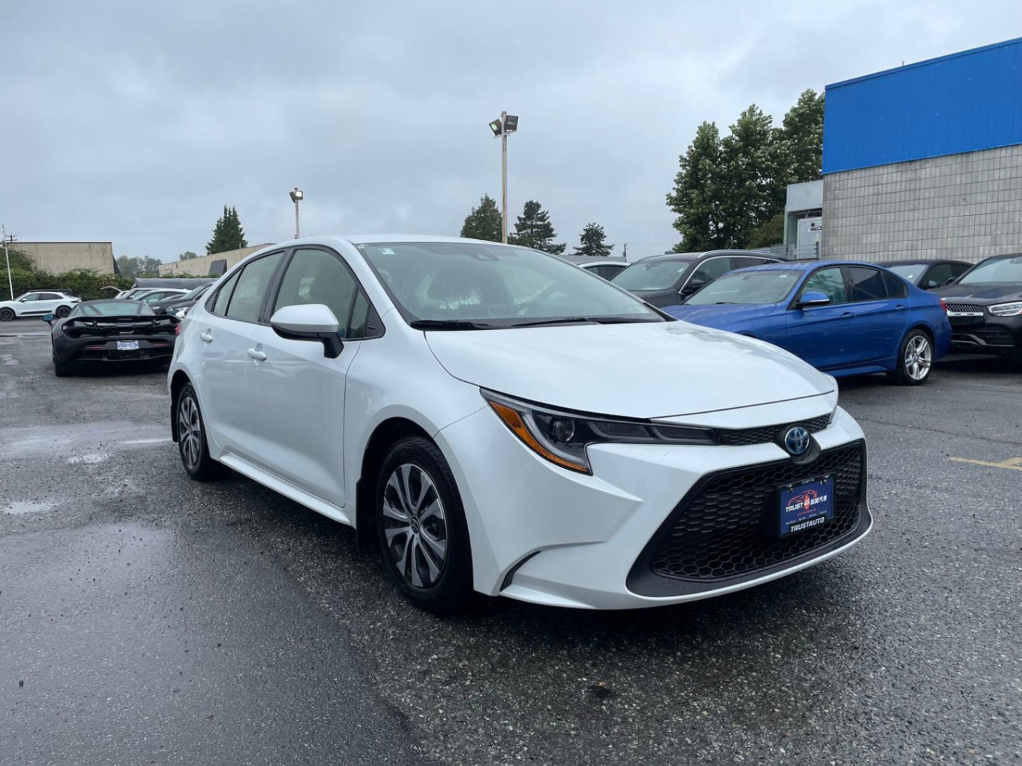 2022 Toyota Corolla Hybrid CVT w/Li Battery, Vancouver, Cash