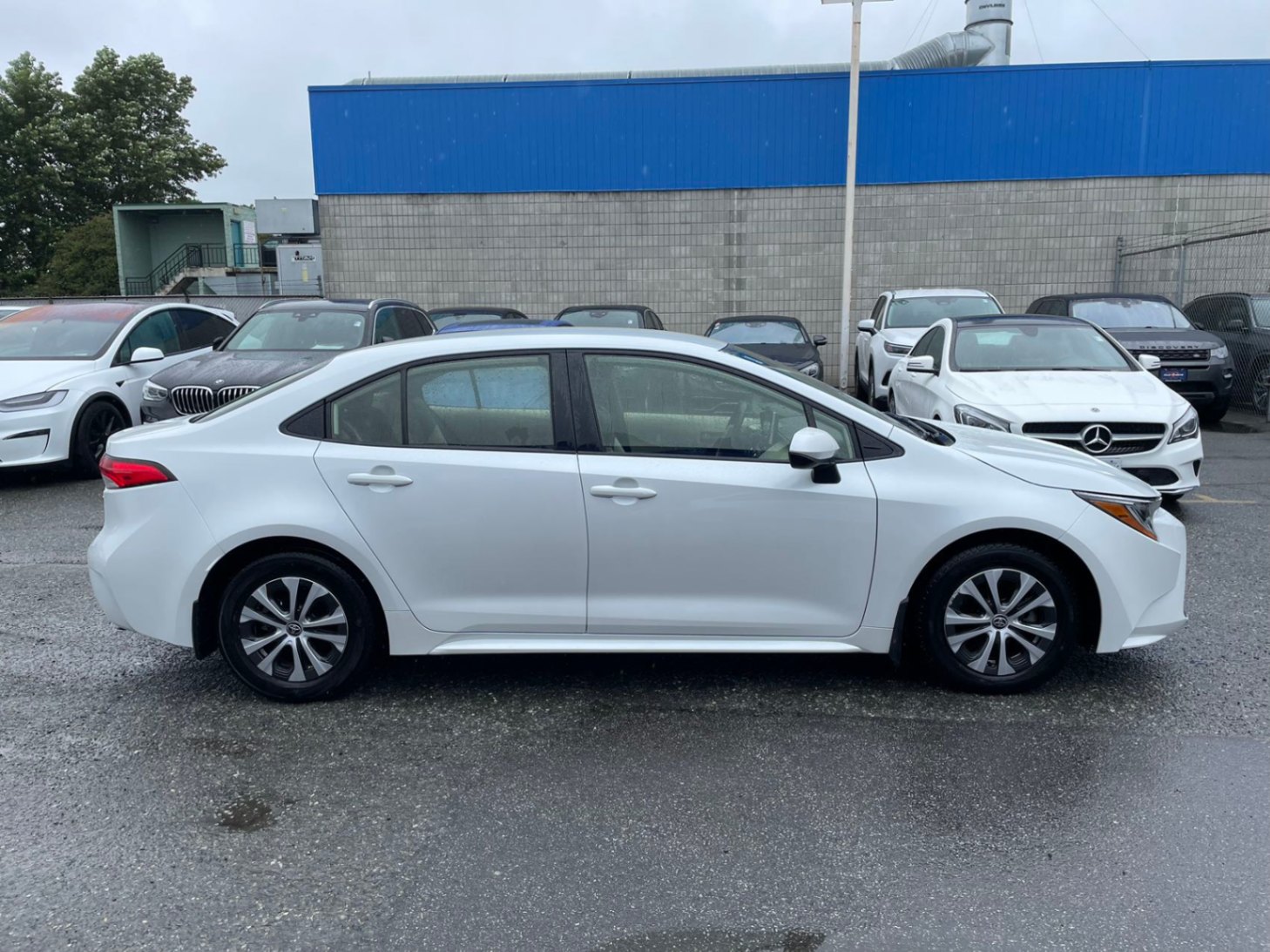 2022 Toyota Corolla Hybrid CVT w/Li Battery, Vancouver, Cash
