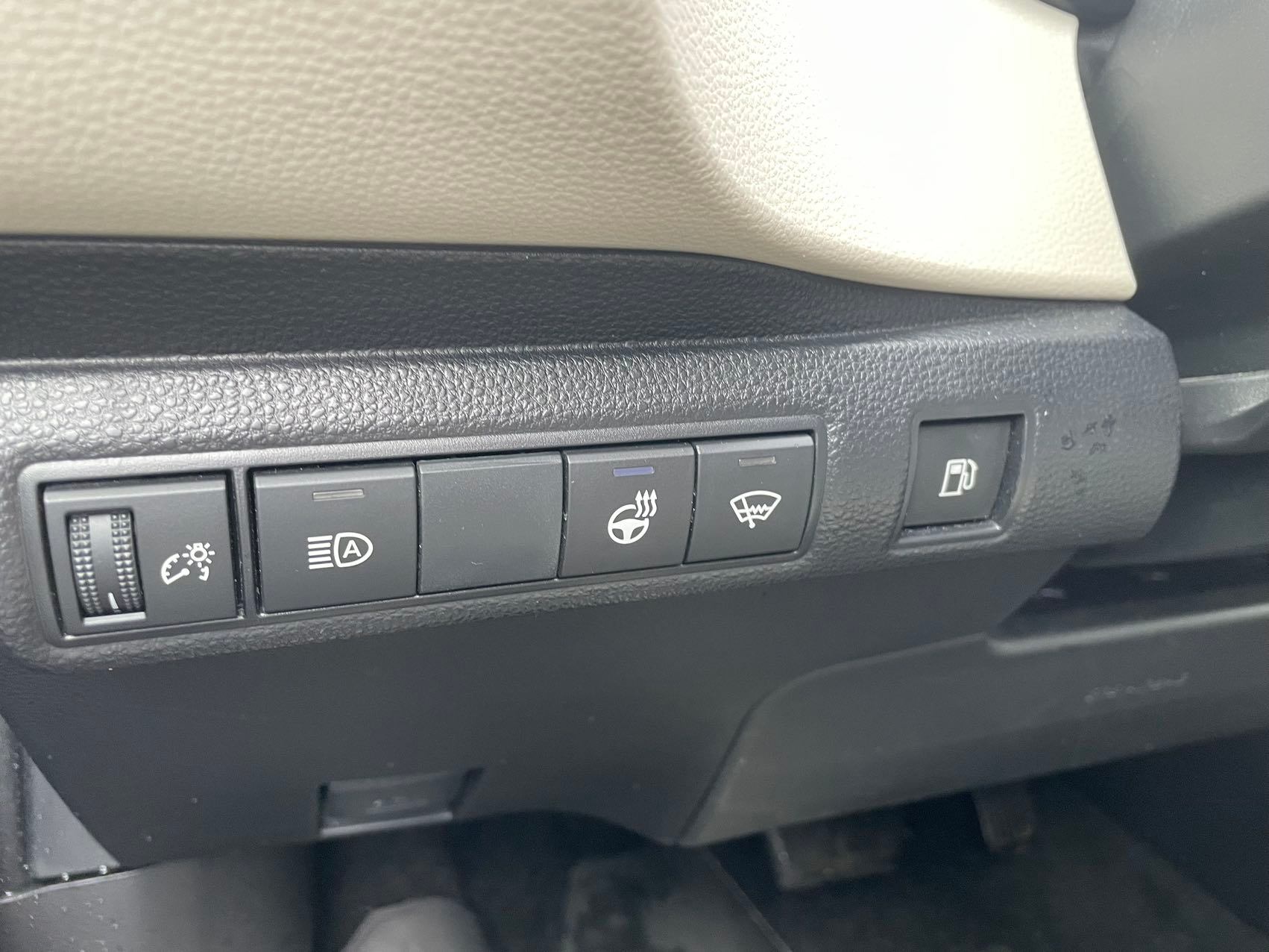 2022 Toyota Corolla Hybrid CVT w/Li Battery, Vancouver, Cash