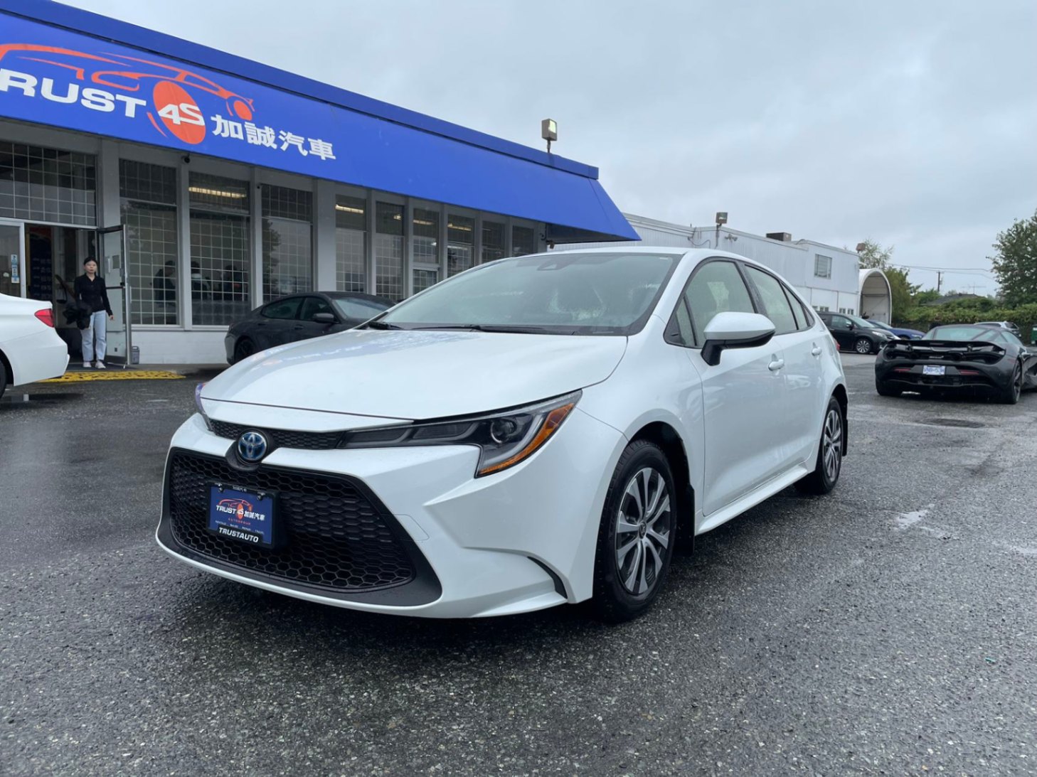 2022 Toyota Corolla Hybrid CVT w/Li Battery, Vancouver, Cash