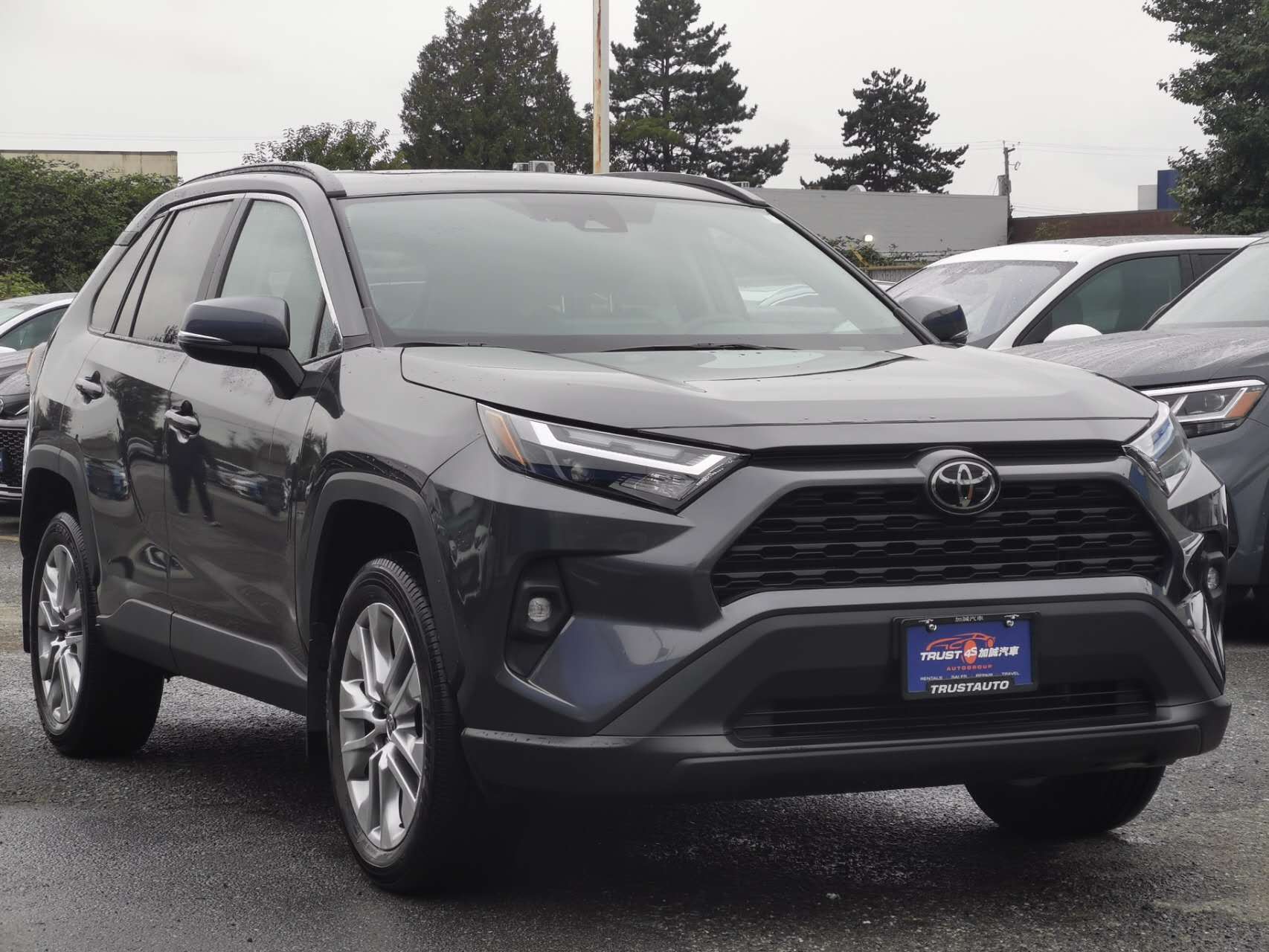 2023 Toyota RAV4 XLE AWD/Local Car/One Owner, Vancouver, Cash