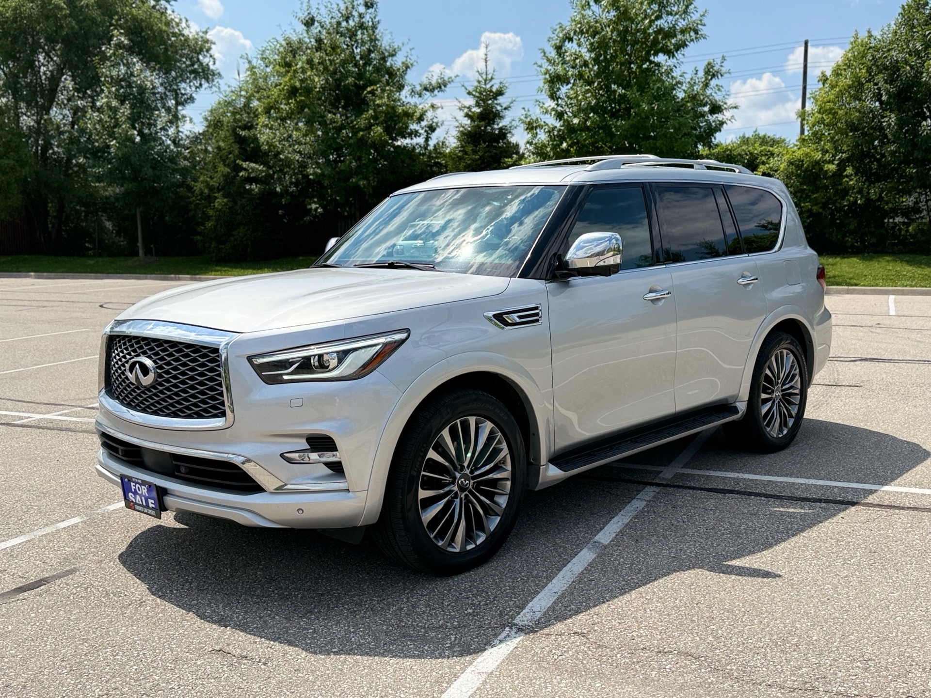 INFINITI QX80 Luxe 4WD