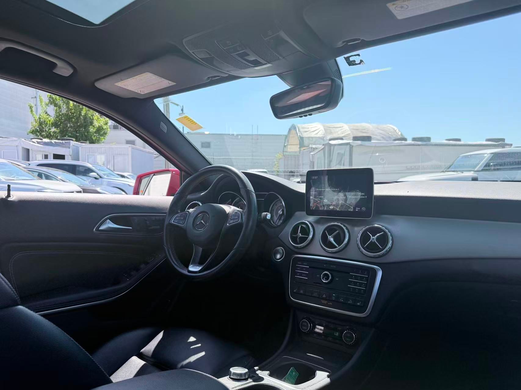 2017 Mercedes-Benz GL-Class 4MATIC GLA 250/ AMG PKG/ CLEAN TITLE/ BC LOCAL, 温哥华, 全款车