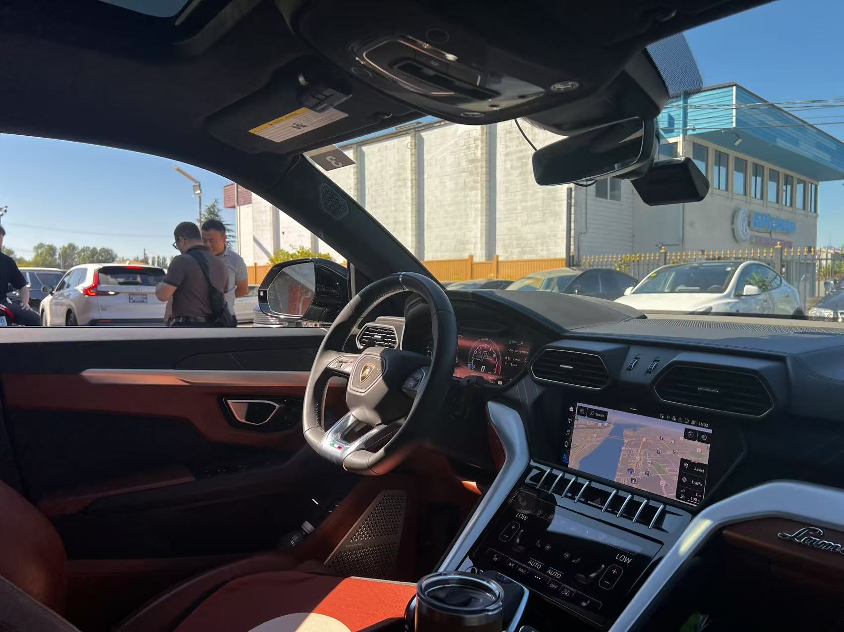 2019 Lamborghini Urus NO ACCIDENT, BC LOCAL, ONE OWNER, Vancouver, Cash