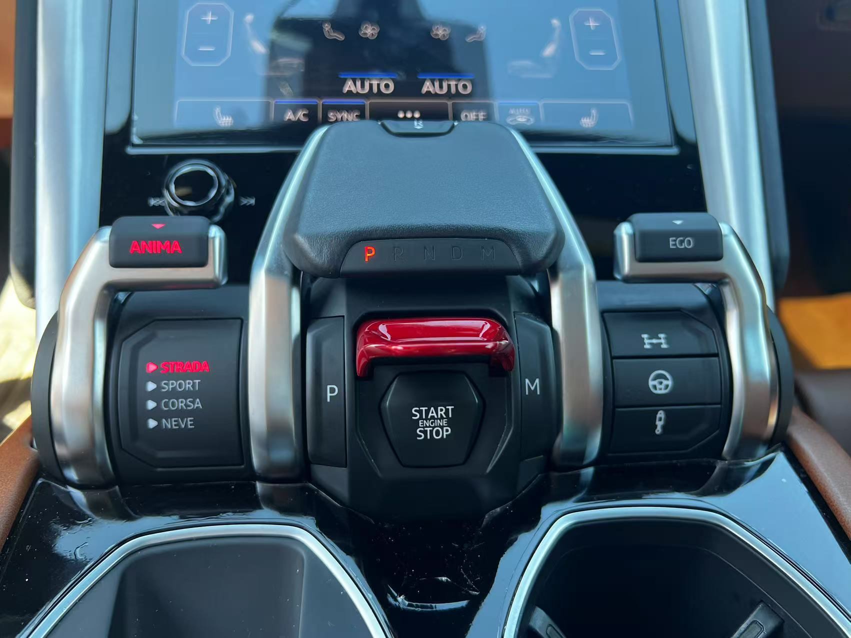 2019 Lamborghini Urus NO ACCIDENT, BC LOCAL, ONE OWNER, Vancouver, Cash