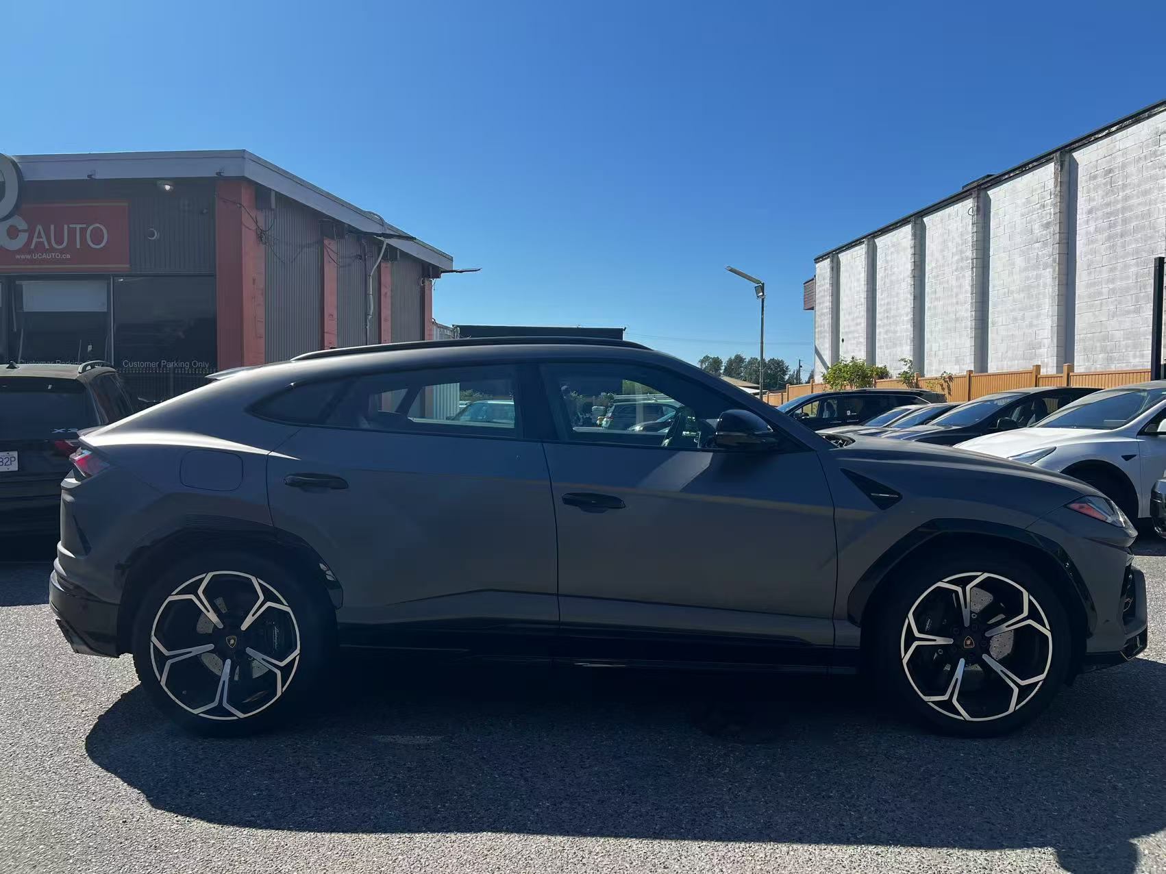 2019 Lamborghini Urus NO ACCIDENT, BC LOCAL, ONE OWNER, Vancouver, Cash