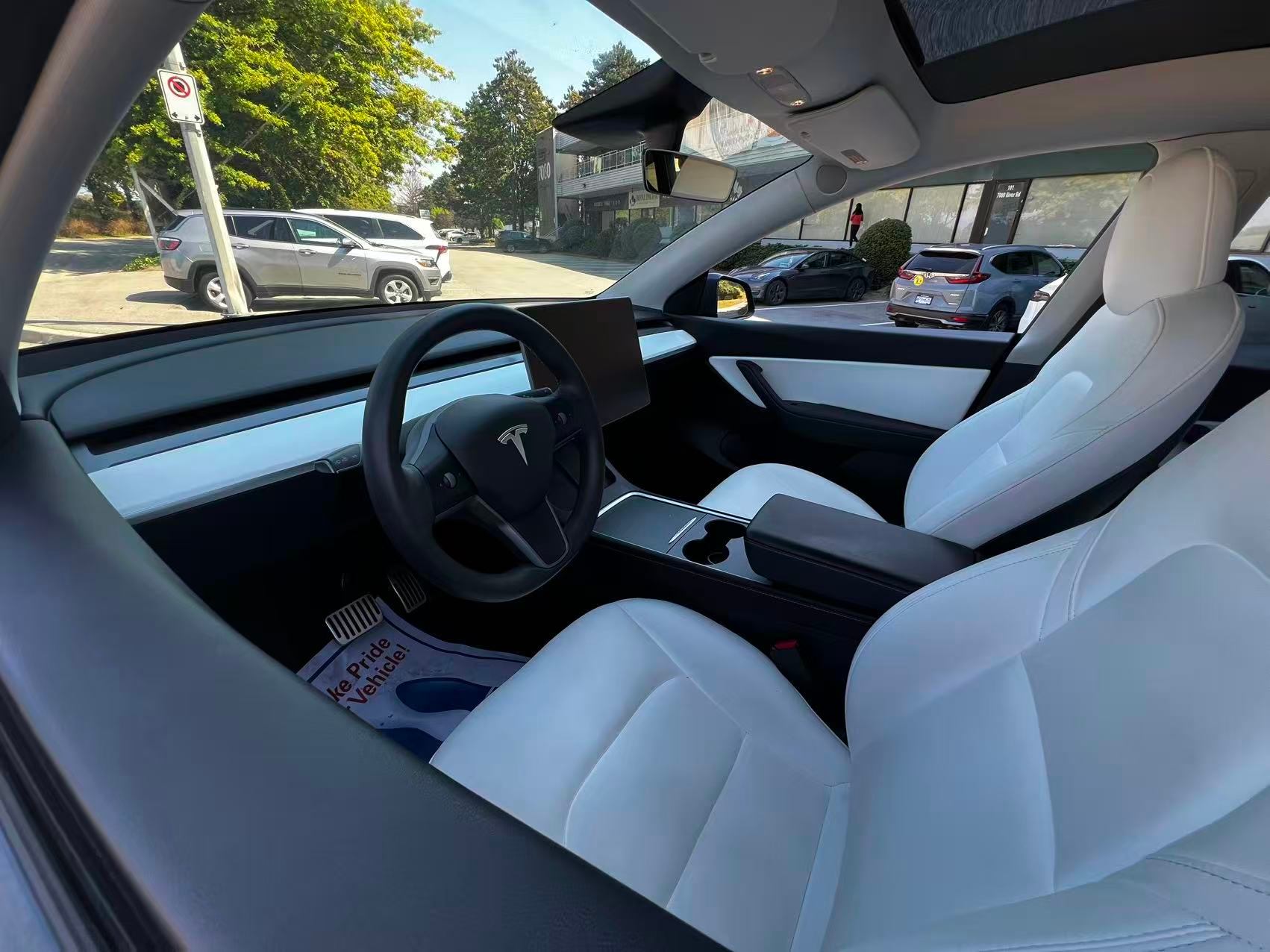 2021 Tesla Model Y Long Range AWD, Vancouver, Cash