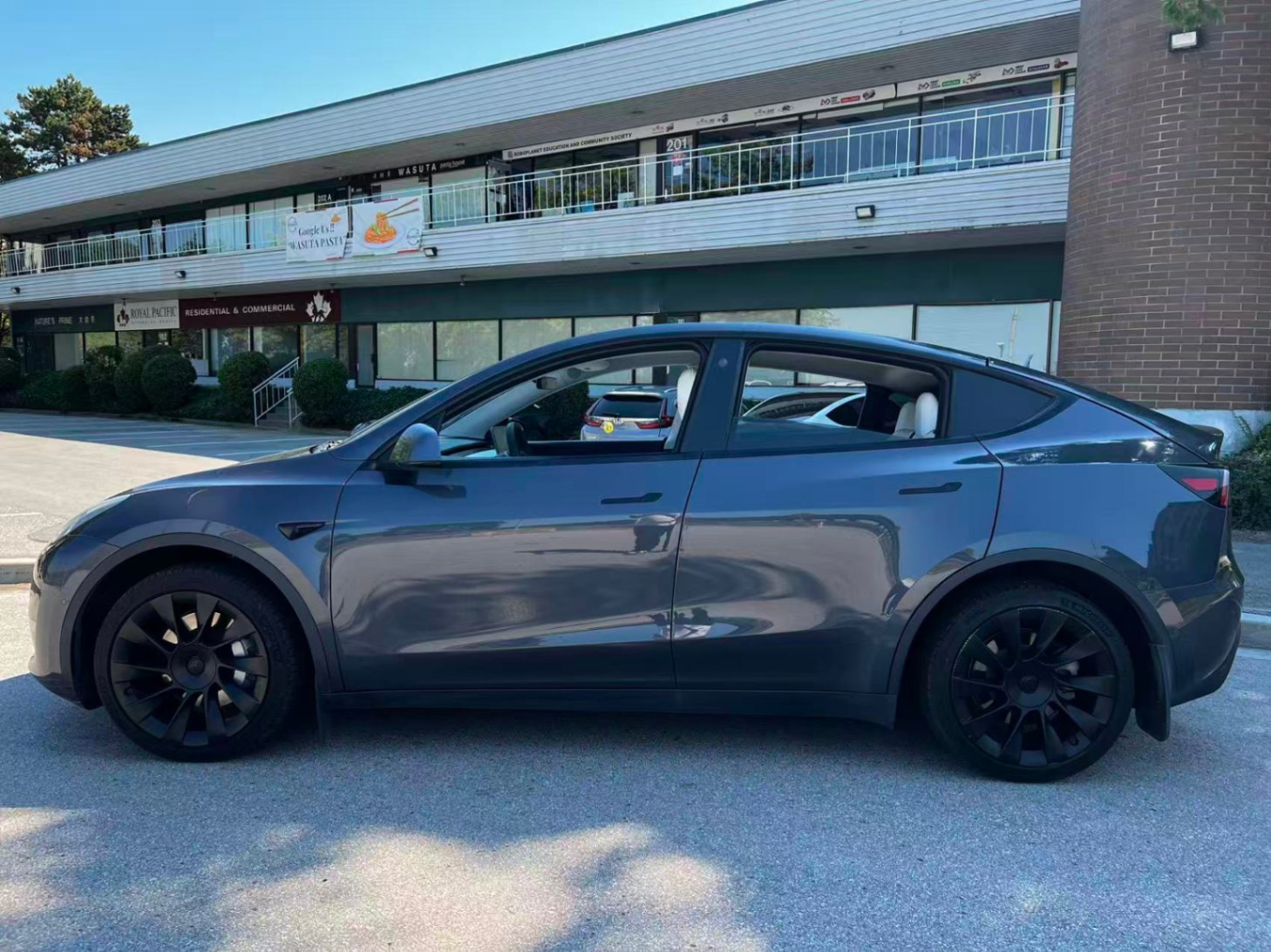 2021 Tesla Model Y Long Range AWD, Vancouver, Cash