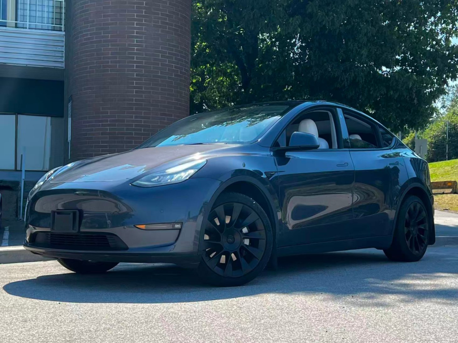 2021 Tesla Model Y Long Range AWD, Vancouver, Cash