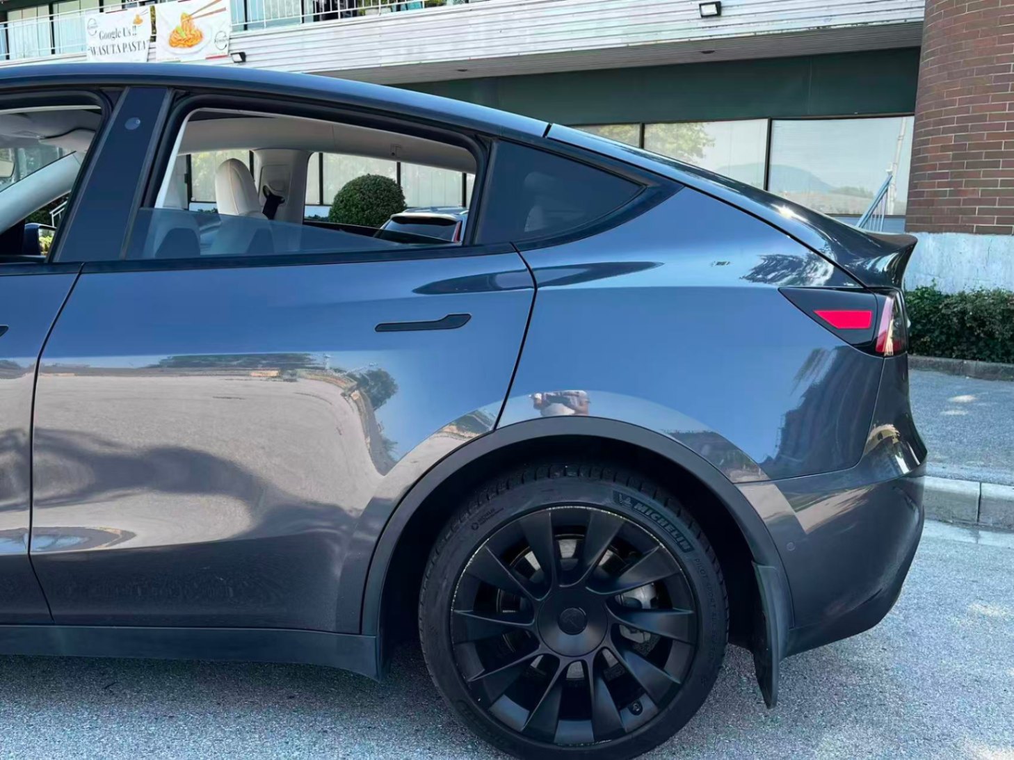 2021 Tesla Model Y Long Range AWD, Vancouver, Cash