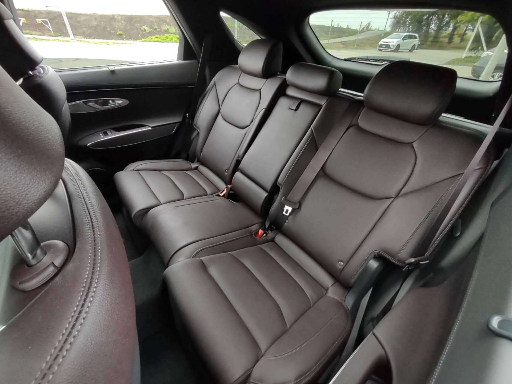 2022 Genesis GV70 2.5T Advanced Plus AWD, Vancouver, Cash