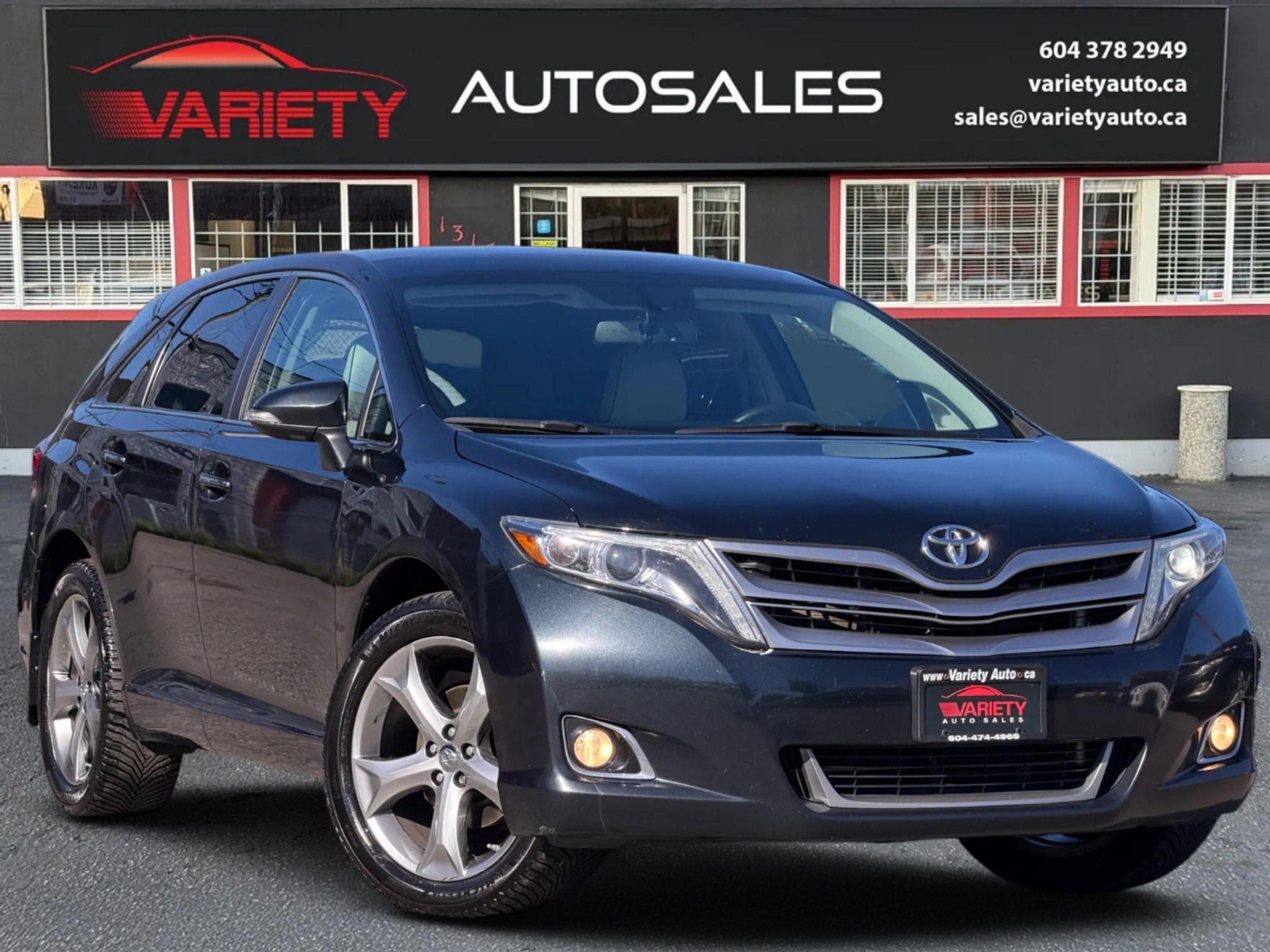 Gray 2013 Toyota Venza AWD V6 SUV / Crossover Automatic