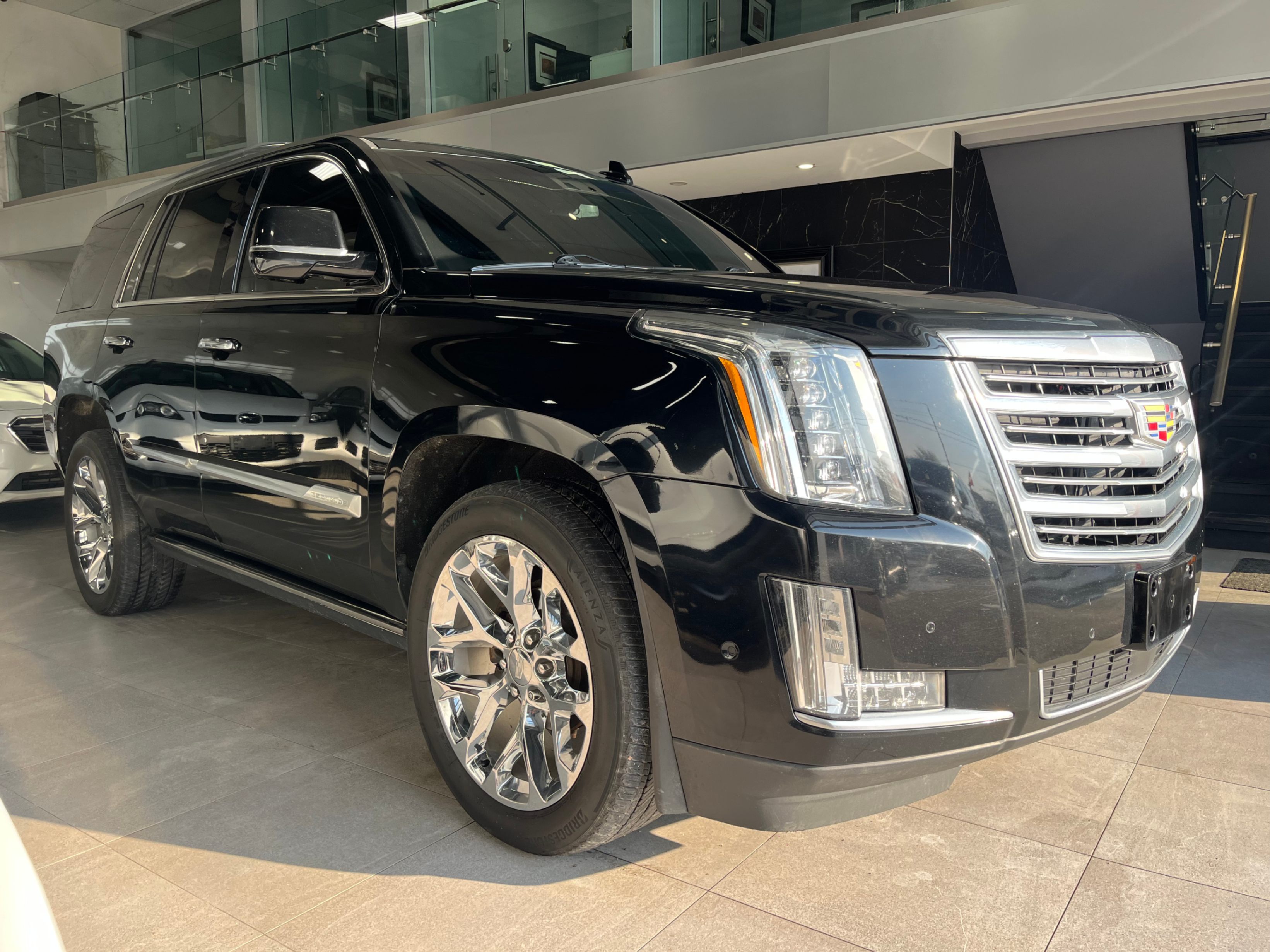 Cadillac Escalade Platinum 4WD