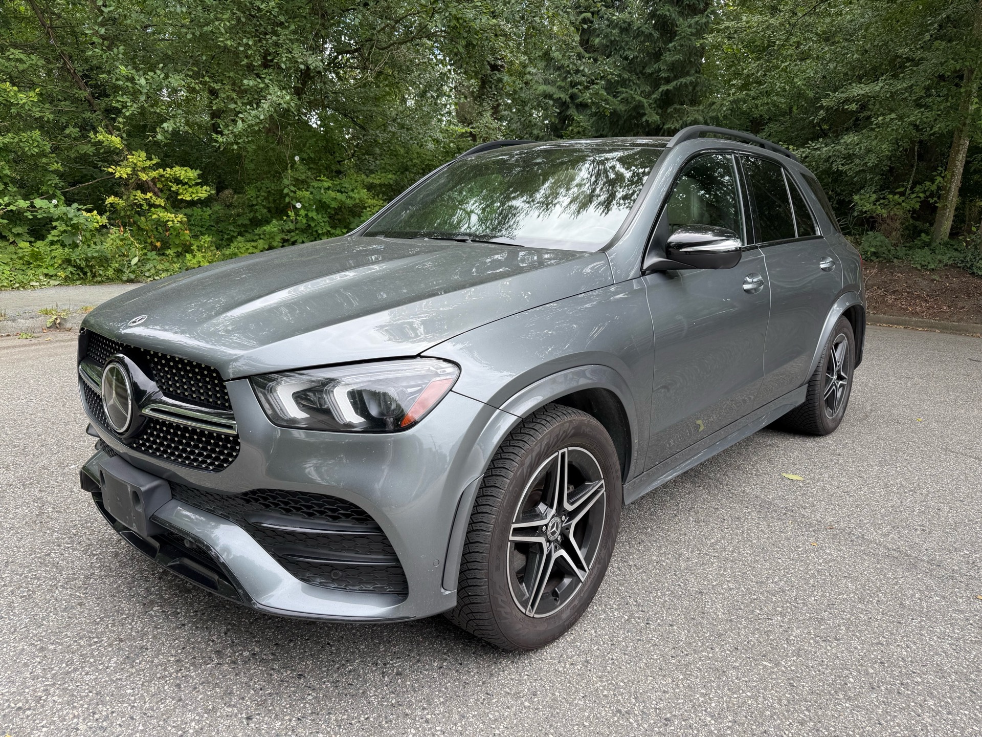 Gray 2022 Mercedes-Benz GLE SUV / Crossover All-Wheel Drive Automatic