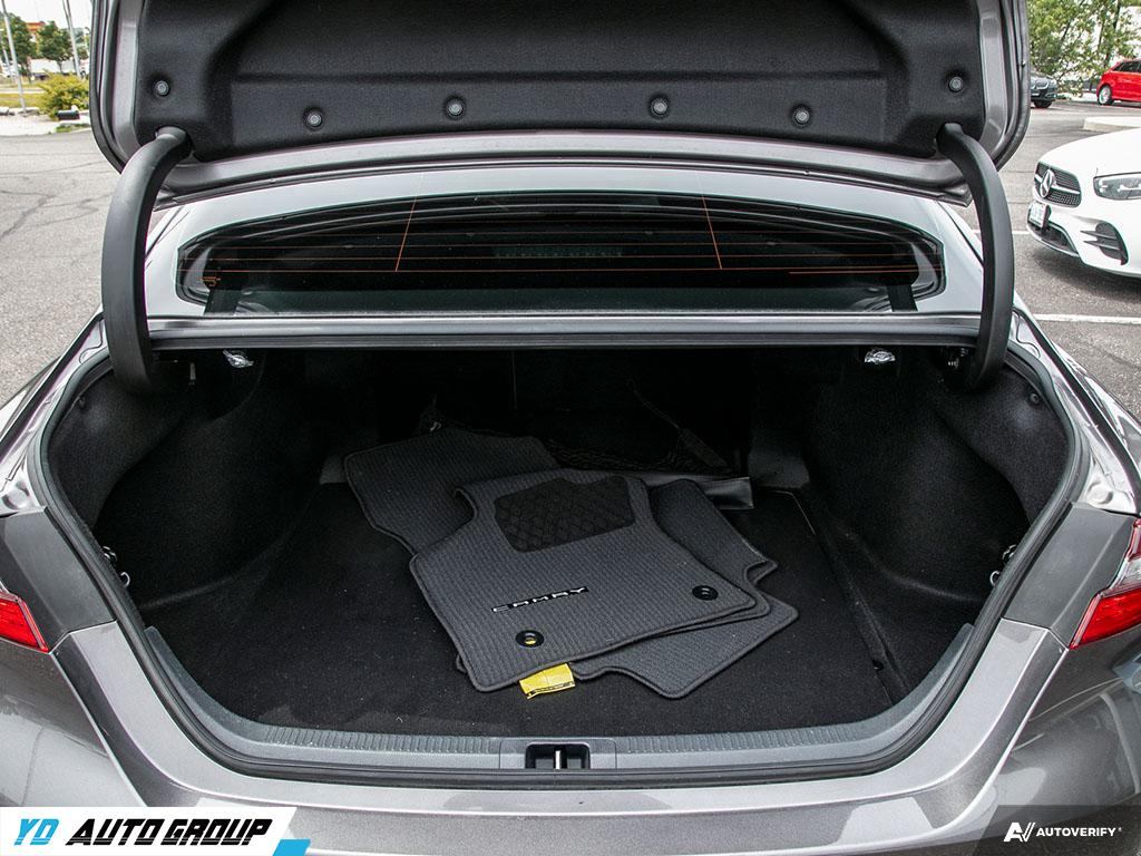 2022 Toyota Camry SE Auto AWD, Toronto, Cash