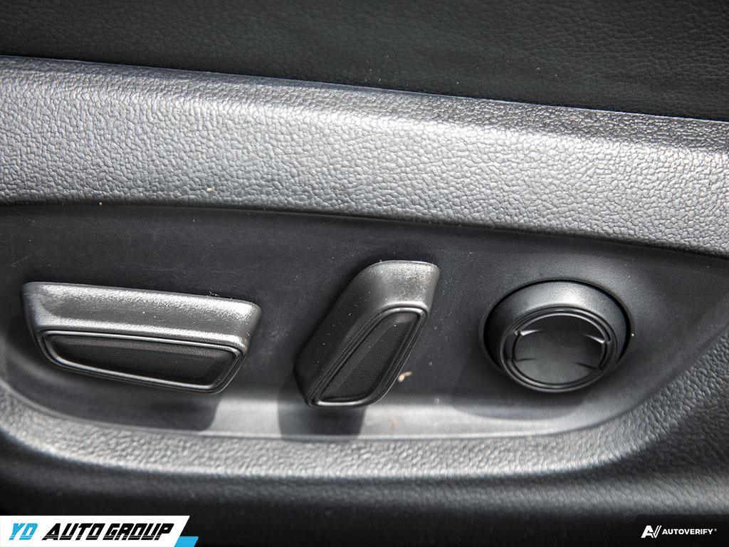 2022 Toyota Camry SE Auto AWD, Toronto, Cash