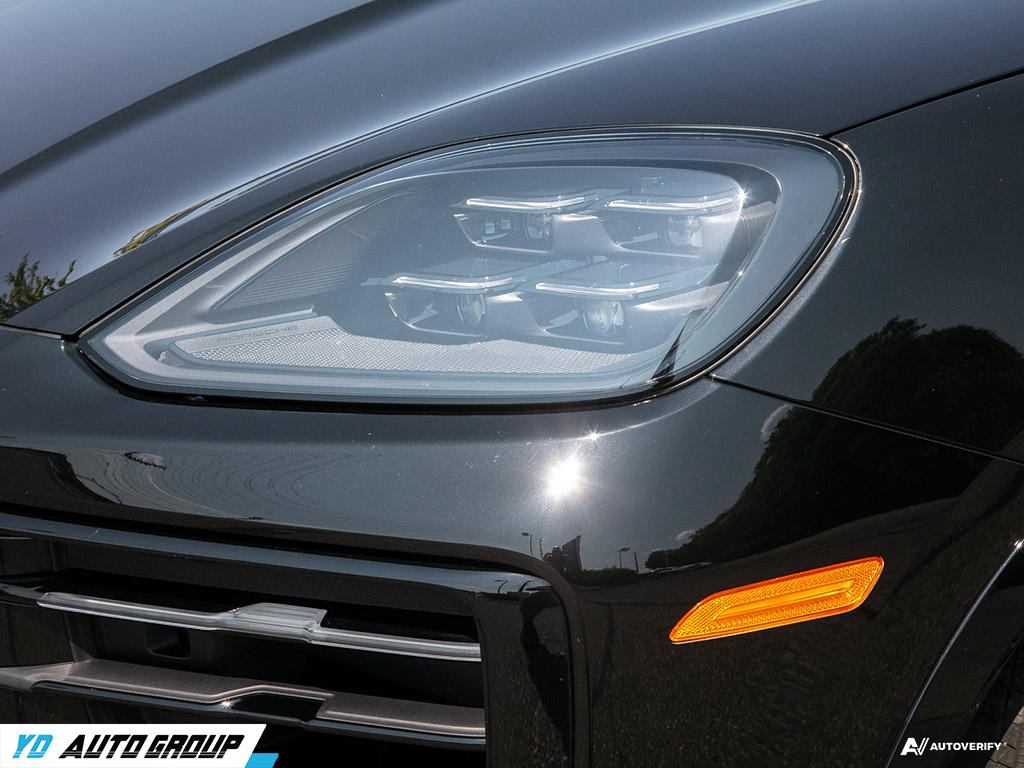 2024 Porsche Cayenne E-Hybrid AWD, Toronto, Cash