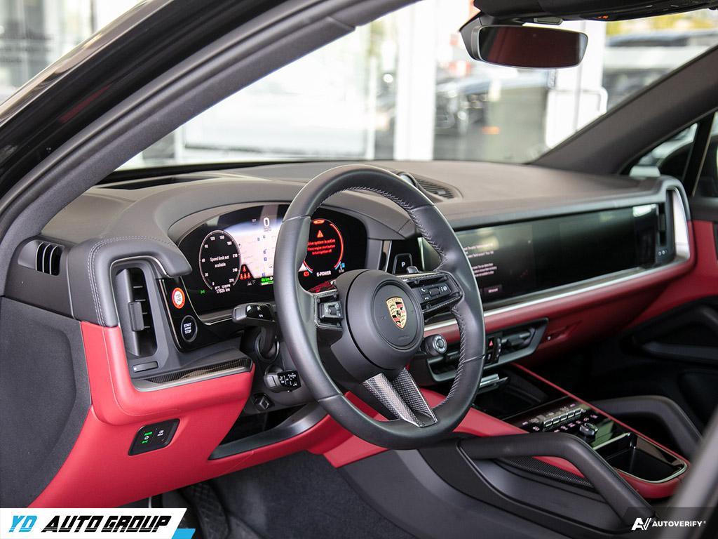 2024 Porsche Cayenne E-Hybrid AWD, Toronto, Cash