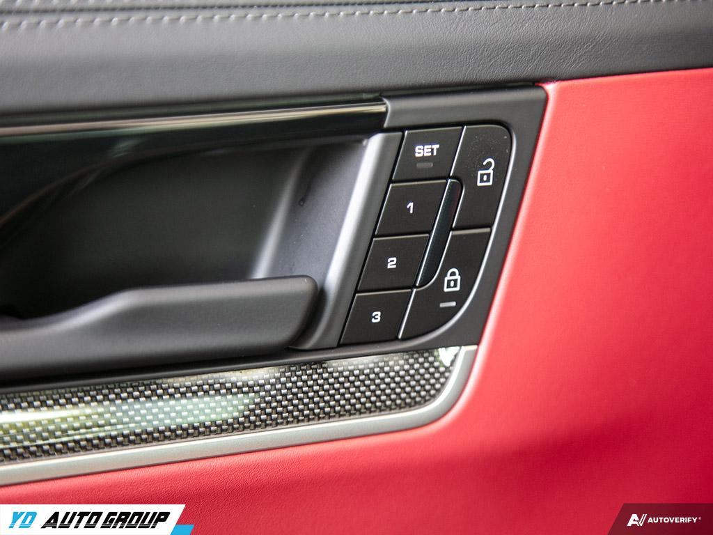 2024 Porsche Cayenne E-Hybrid AWD, Toronto, Cash