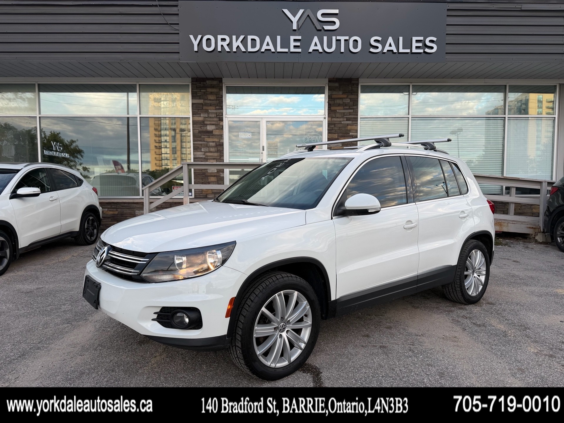 White 2017 Volkswagen Tiguan SUV / Crossover Automatic