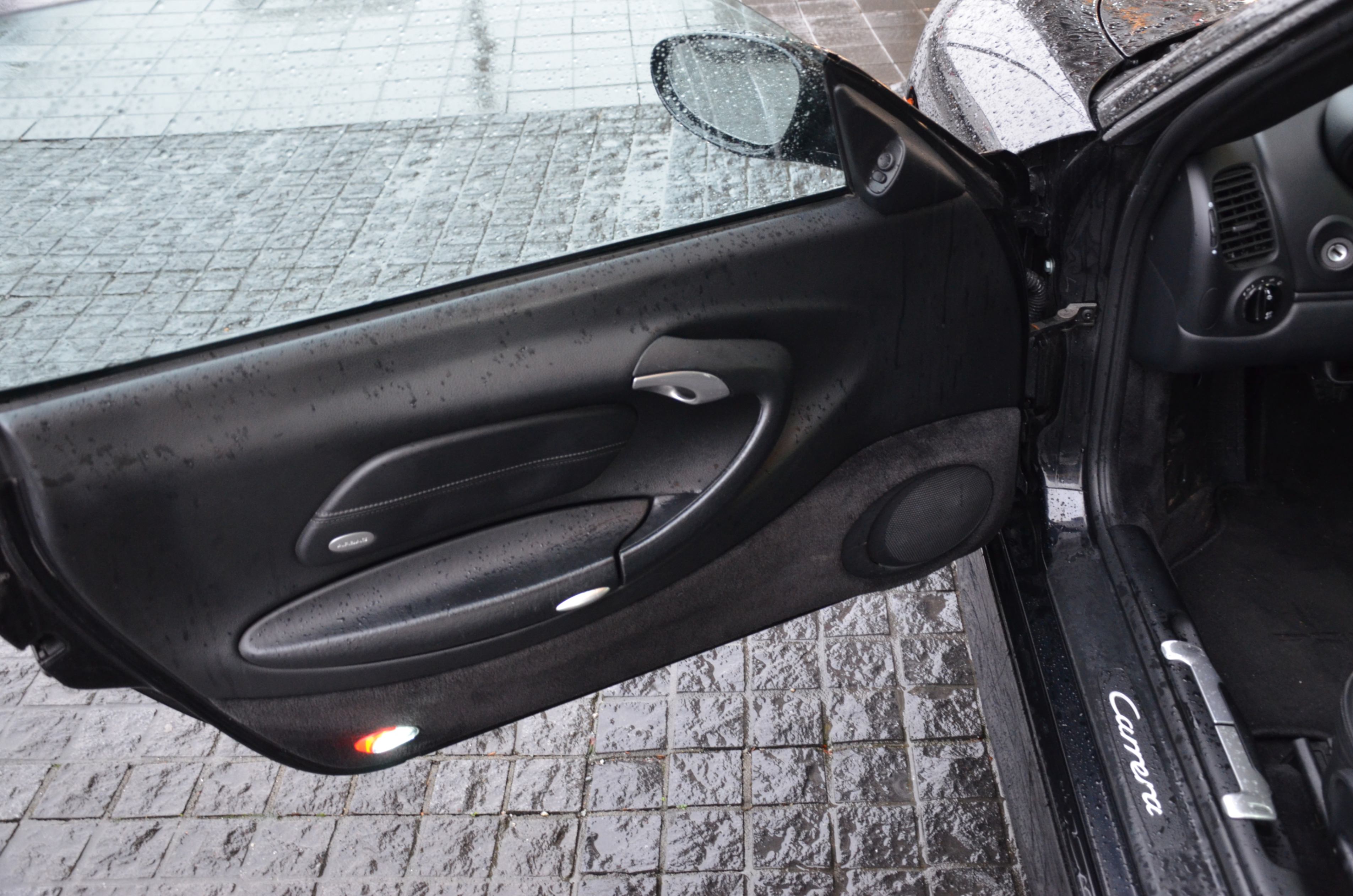 2000 Porsche 911 Carrera 2dr Carrera Cabriolet 6-Spd Manual, Vancouver, Cash