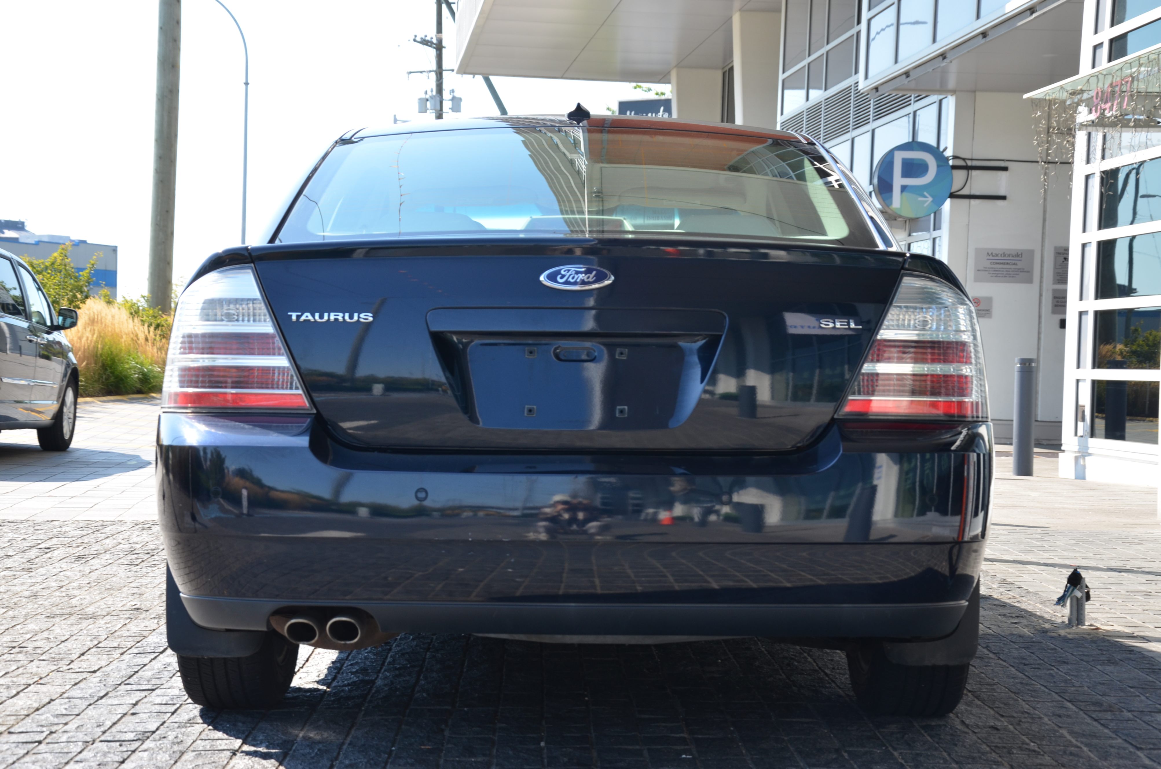 2008 Ford Taurus 4dr Sdn SEL FWD, Vancouver, Cash