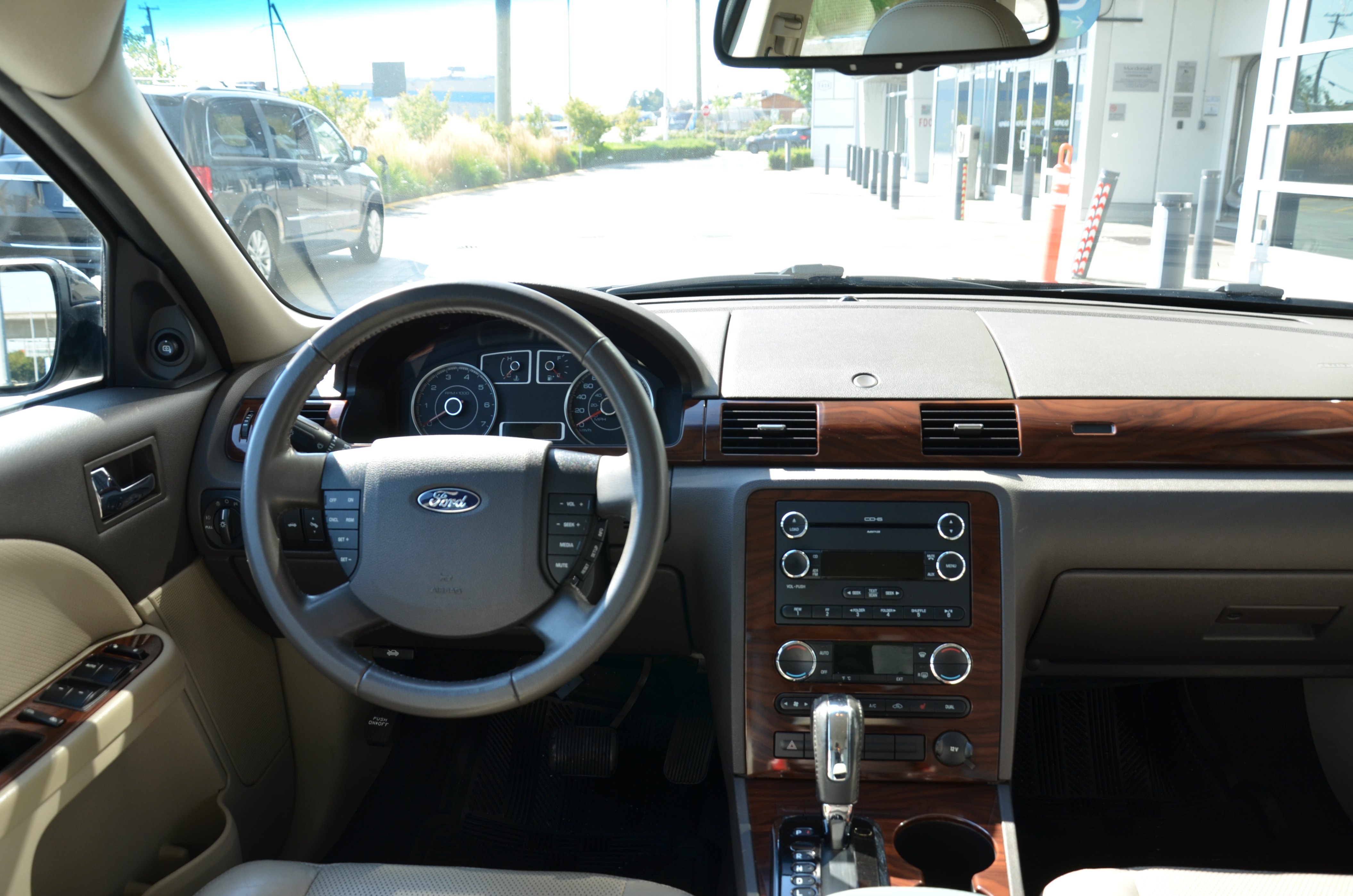 2008 Ford Taurus 4dr Sdn SEL FWD, Vancouver, Cash