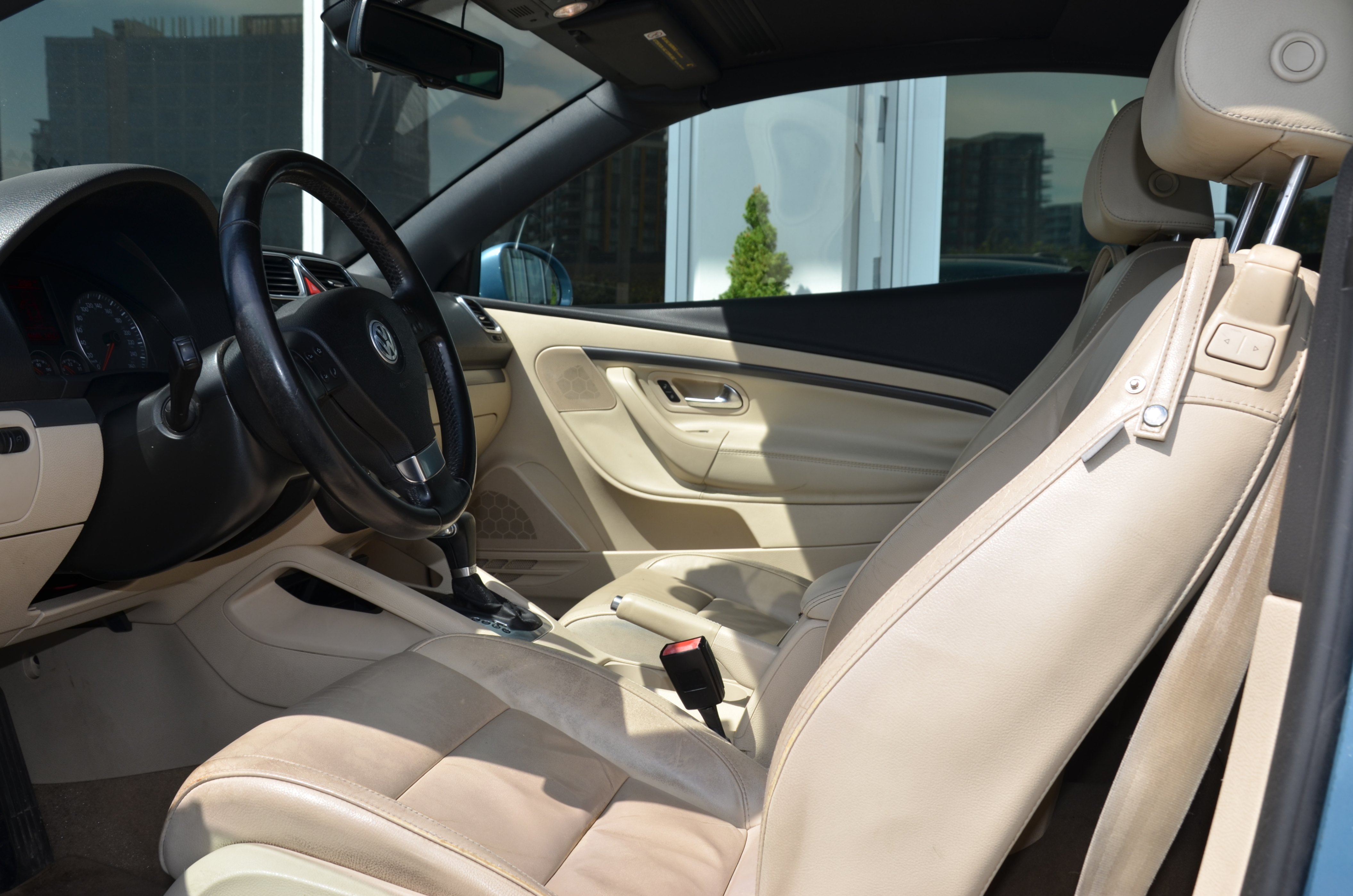 2008 Volkswagen Eos 2dr Conv DSG Trendline, Vancouver, Cash