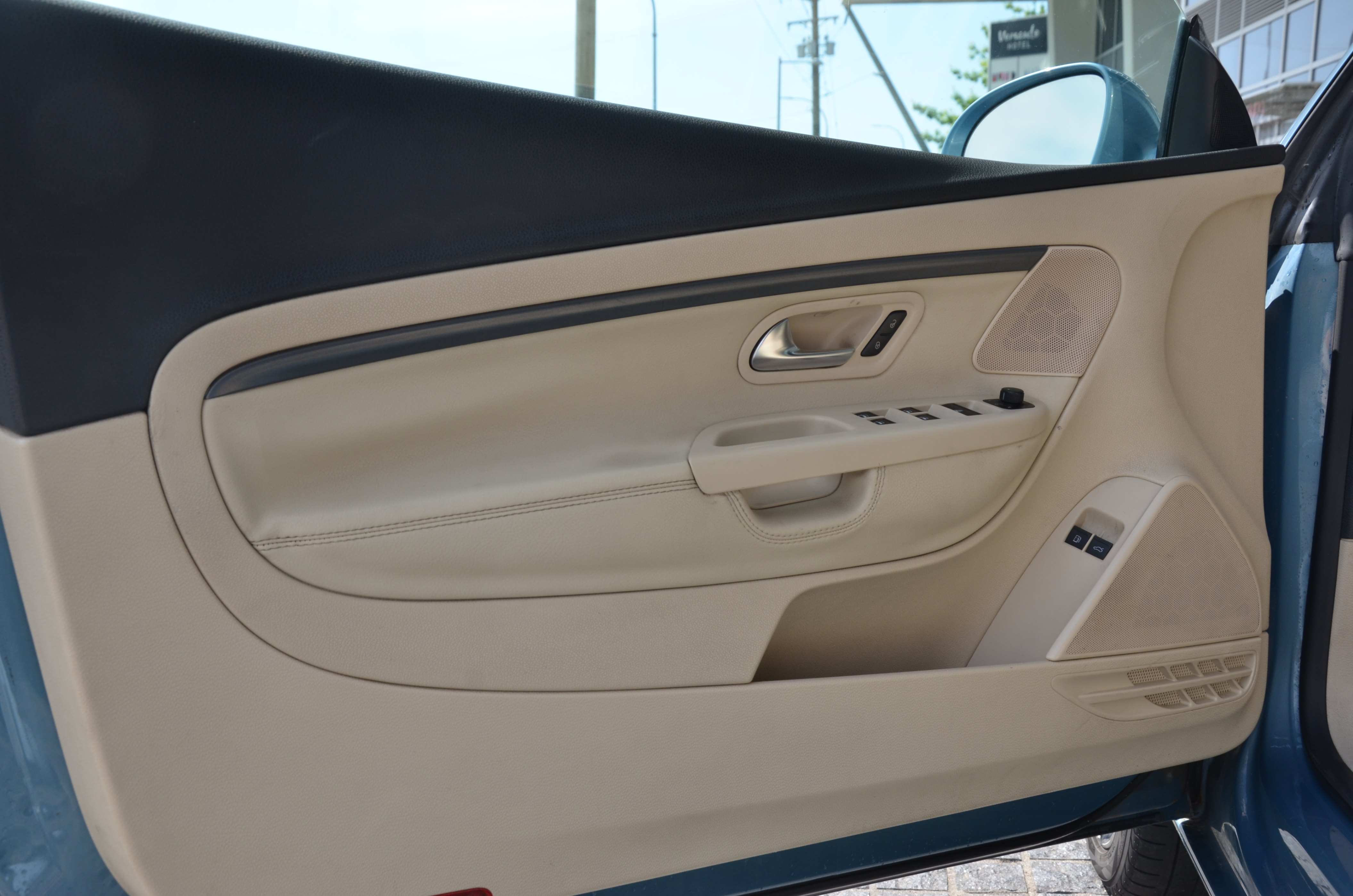 2008 Volkswagen Eos 2dr Conv DSG Trendline, Vancouver, Cash