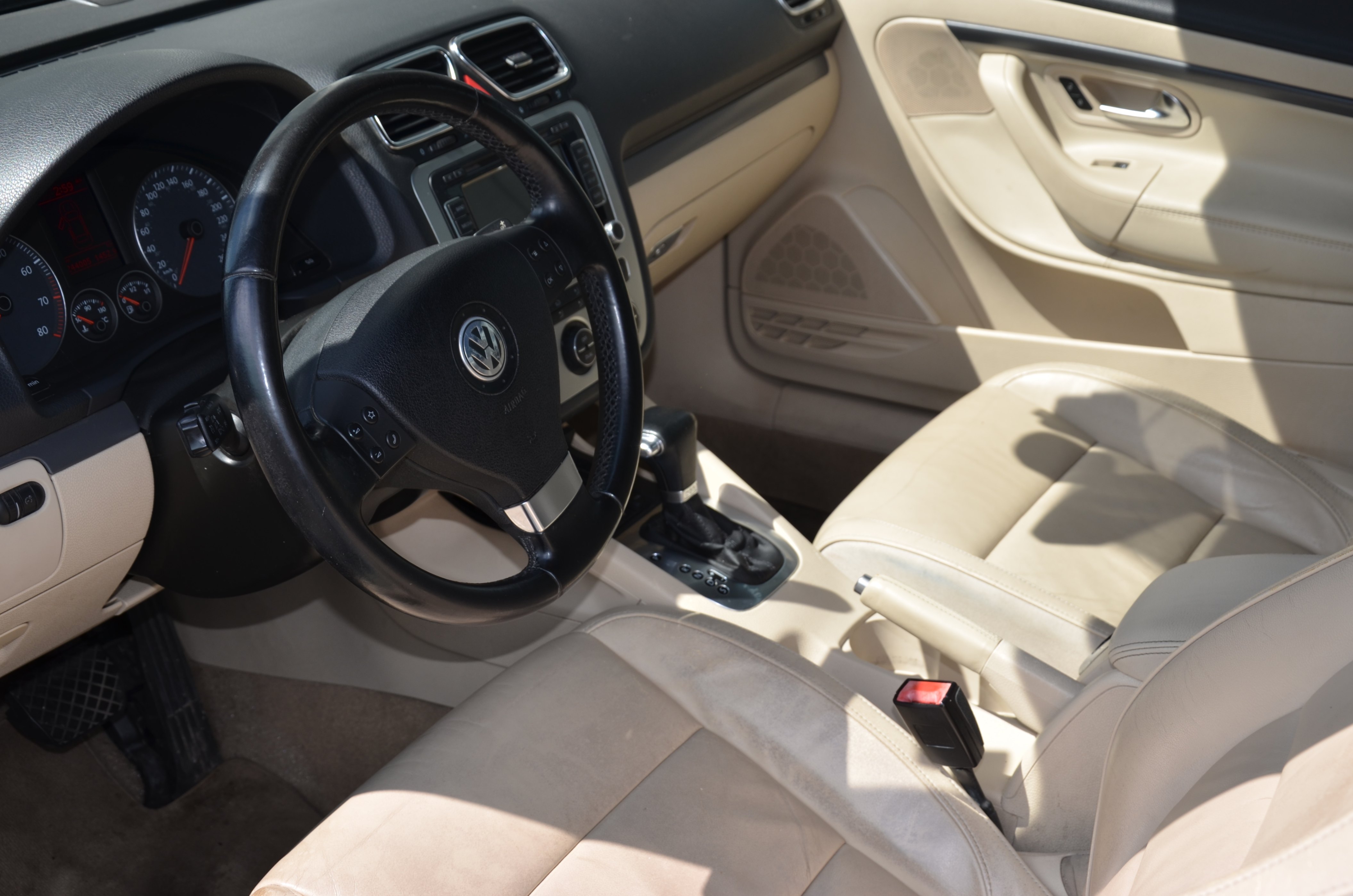2008 Volkswagen Eos 2dr Conv DSG Trendline, Vancouver, Cash
