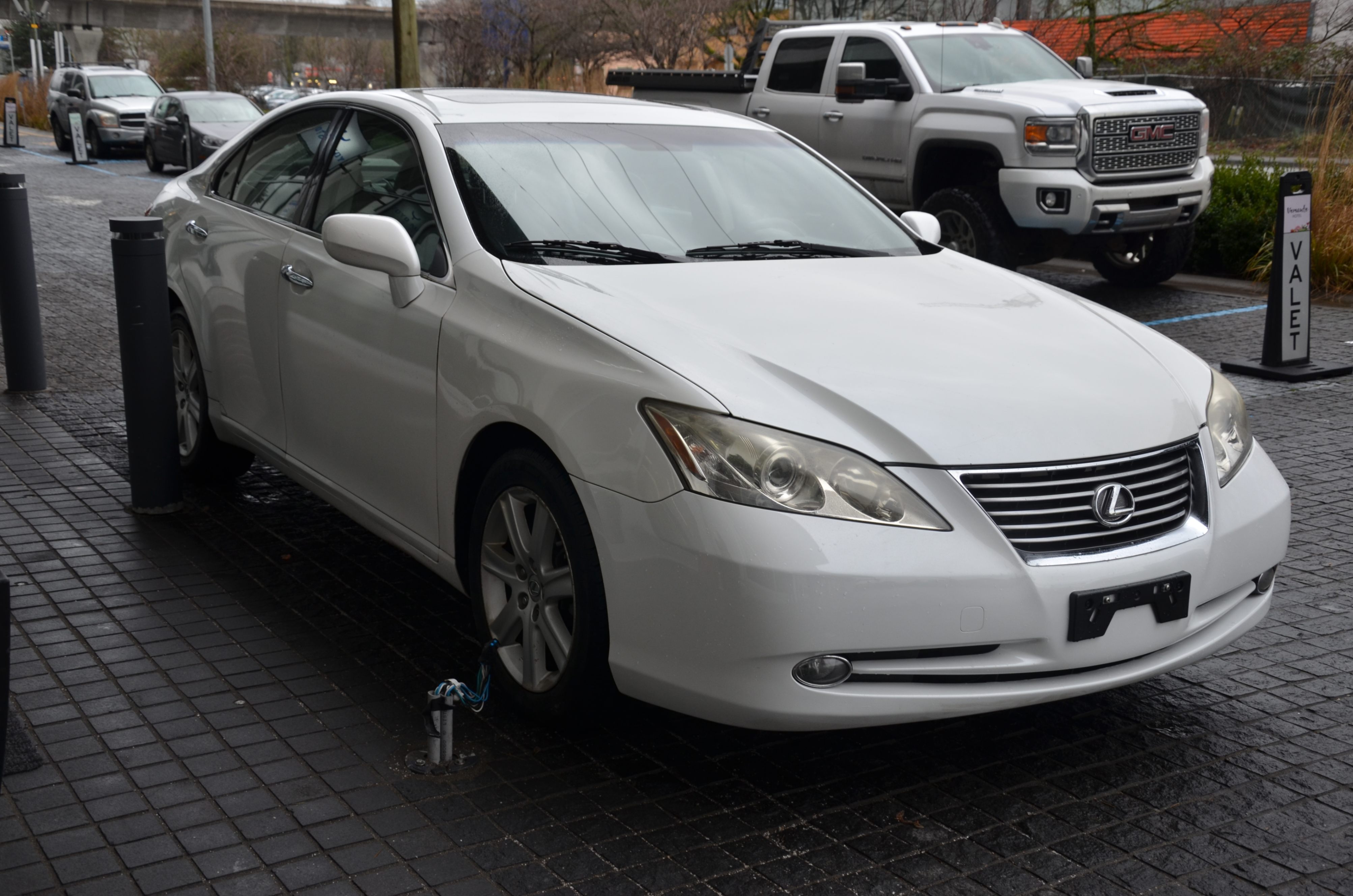 2009 Lexus ES 350 4dr Sdn, Vancouver, Cash