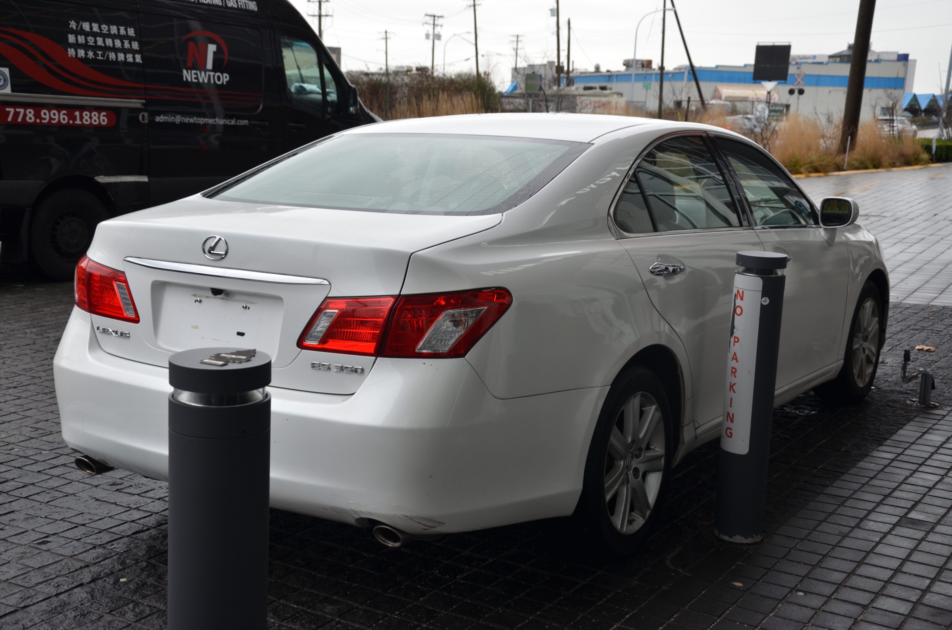 2009 Lexus ES 350 4dr Sdn, Vancouver, Cash