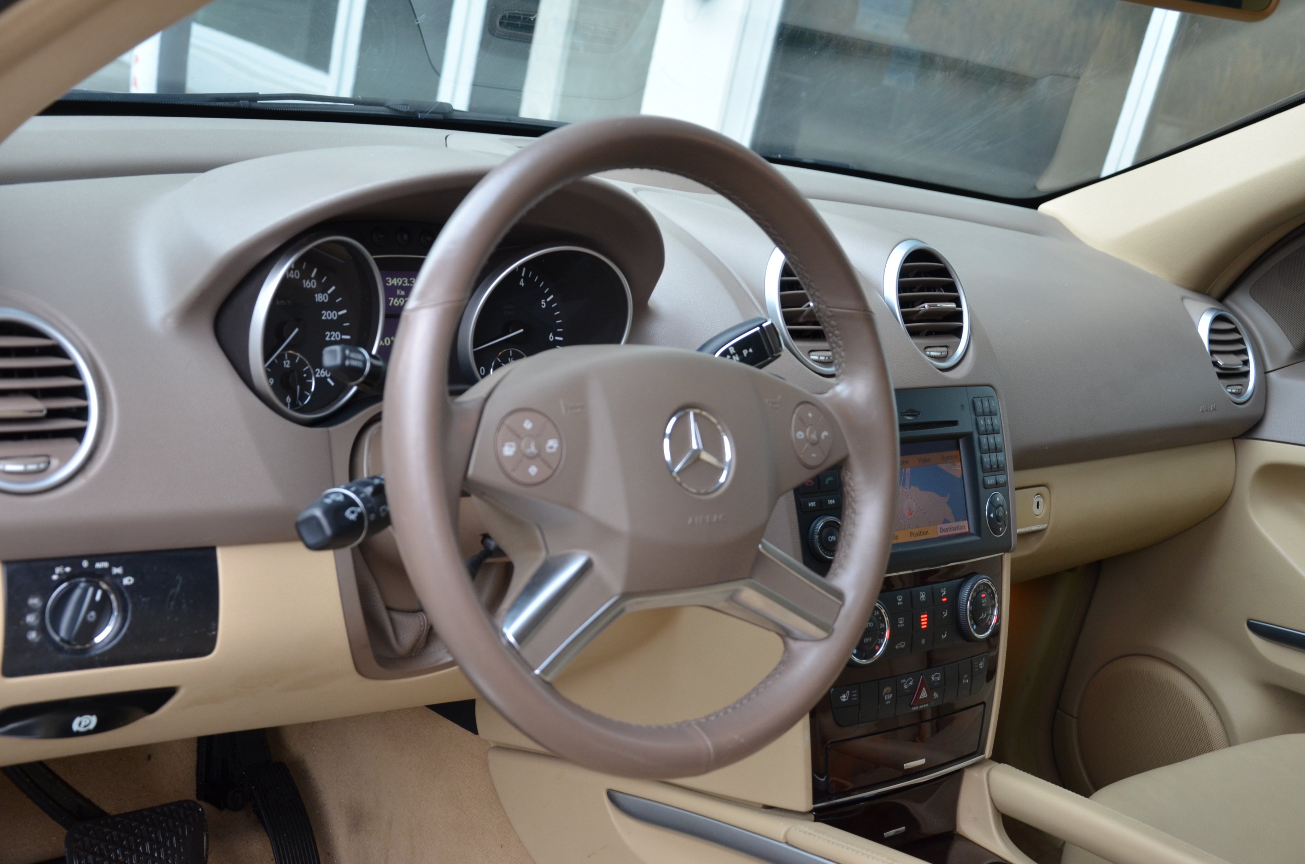 2010 Mercedes-Benz M-Class 4MATIC 4dr ML 350, 温哥华, 全款车