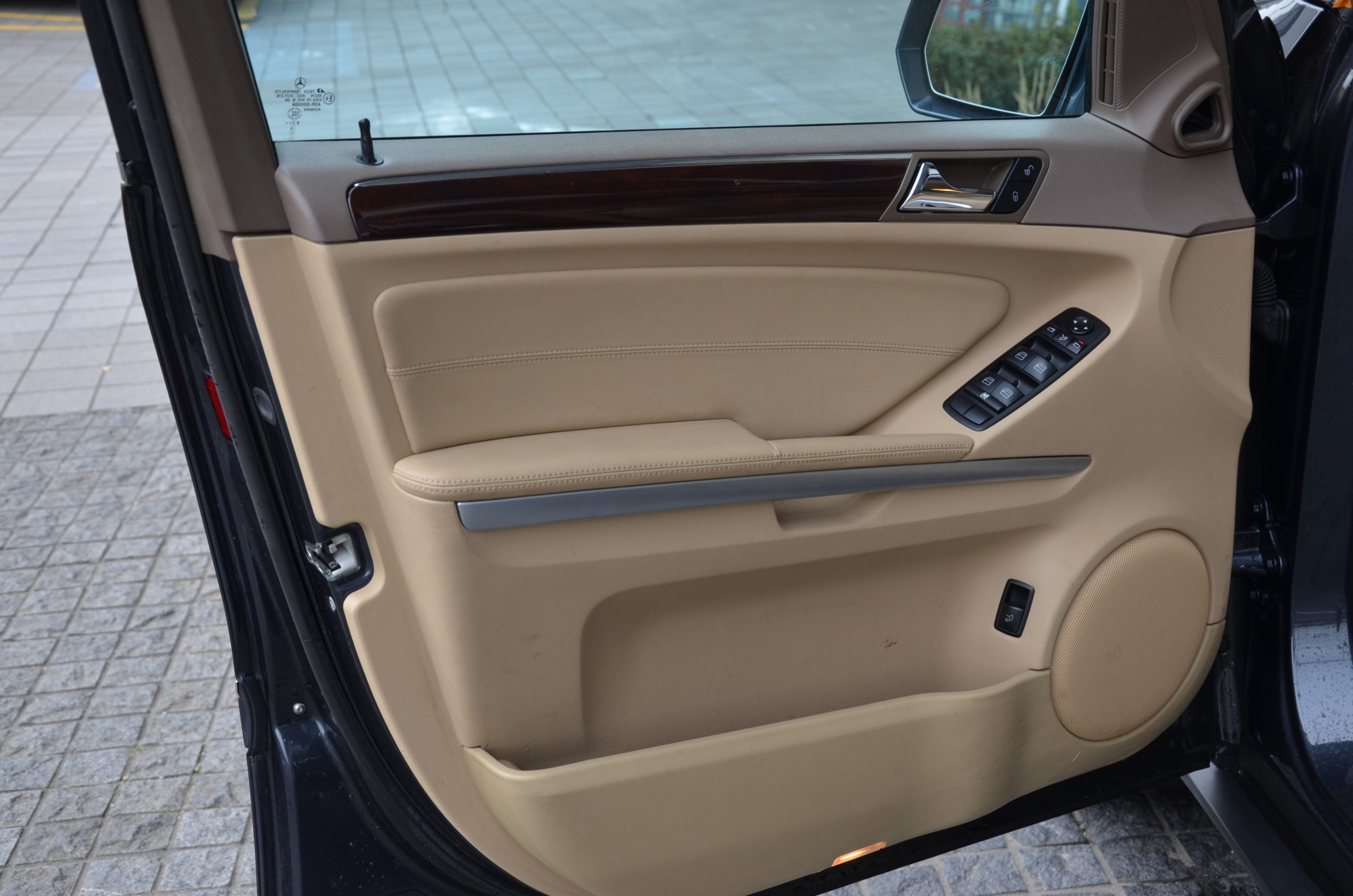 2010 Mercedes-Benz M-Class 4MATIC 4dr ML 350, 温哥华, 全款车