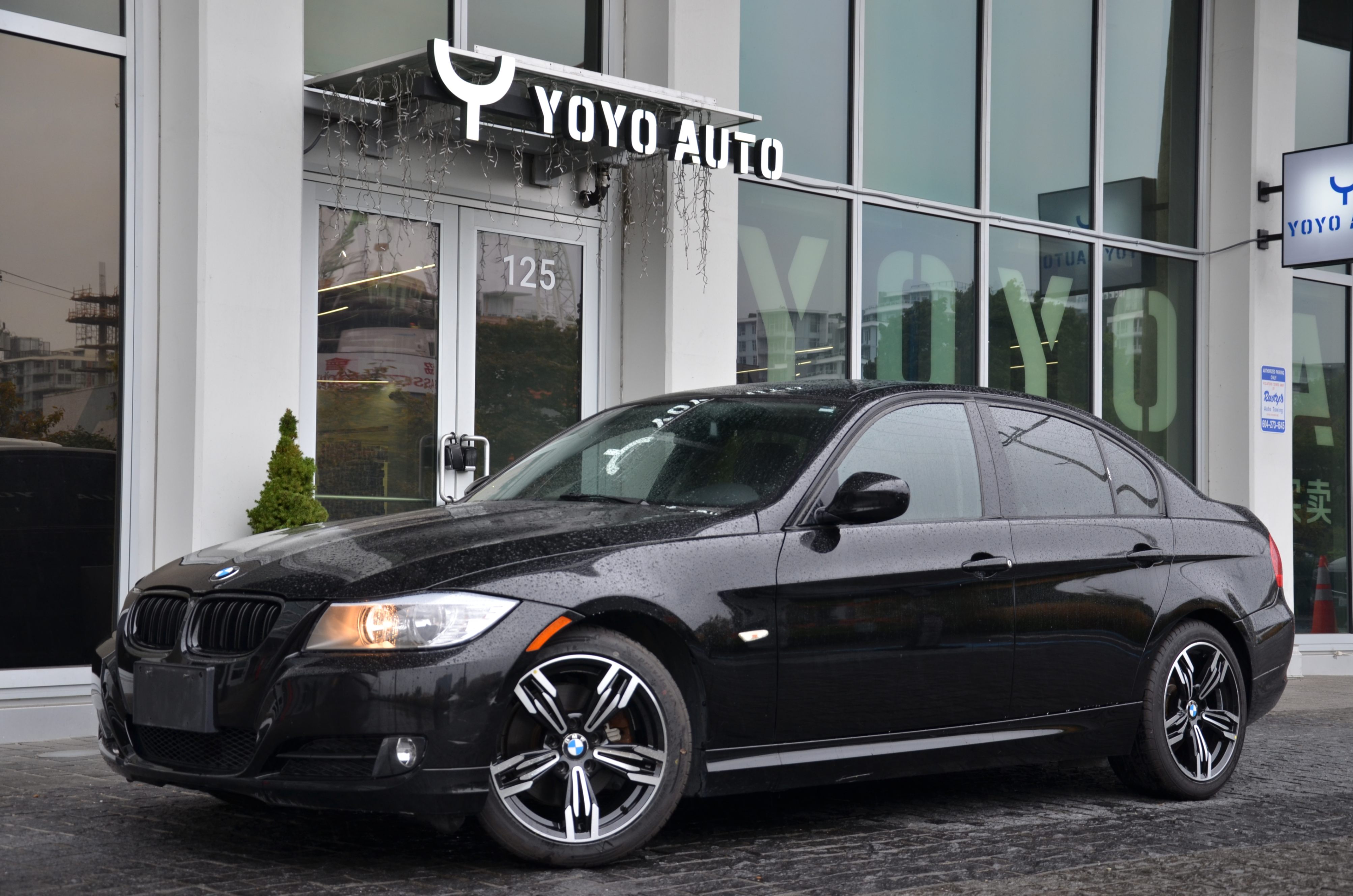 2011 BMW 3 Series 4dr Sdn 323i RWD, Vancouver, Cash