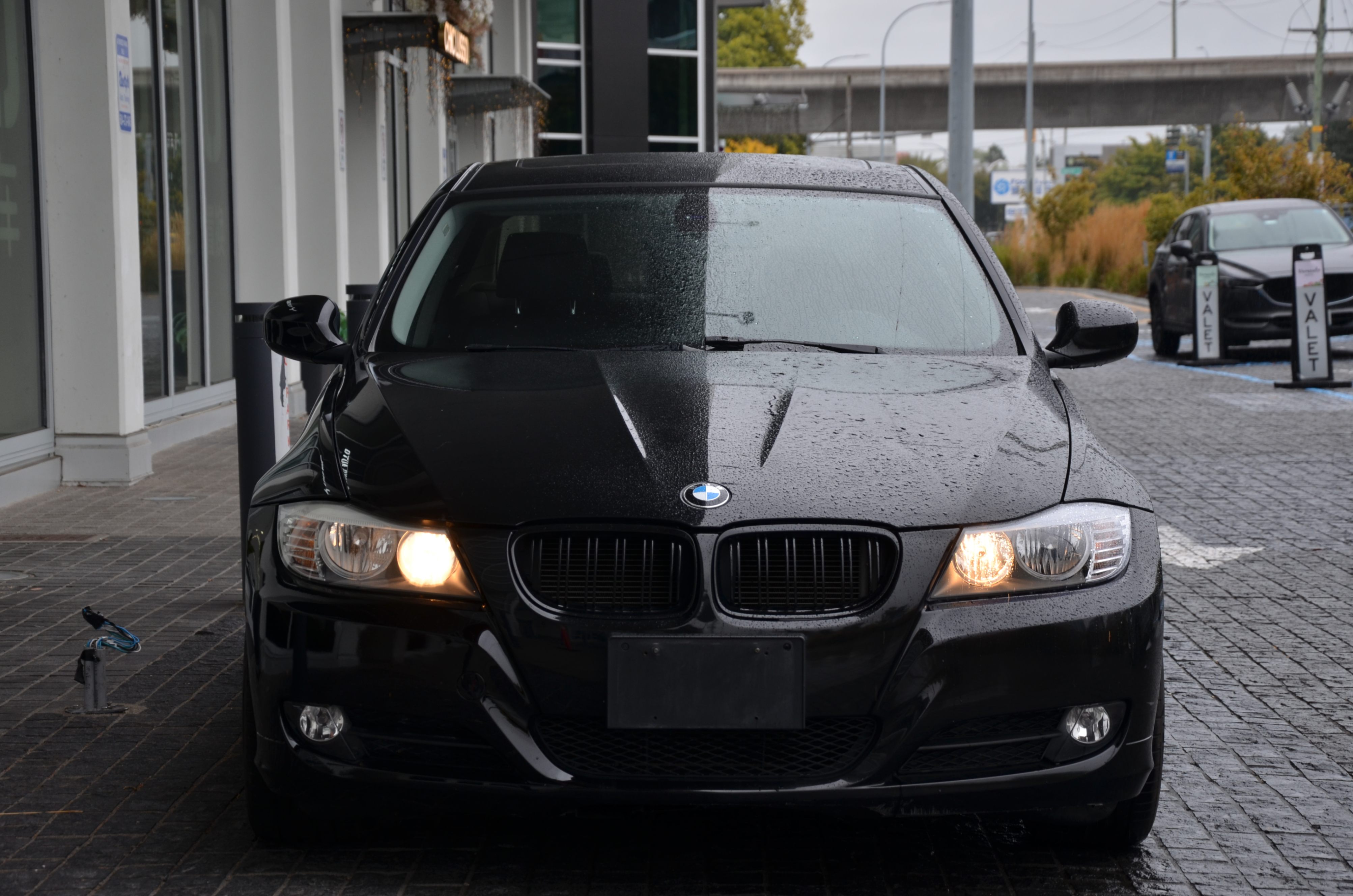 2011 BMW 3 Series 4dr Sdn 323i RWD, Vancouver, Cash