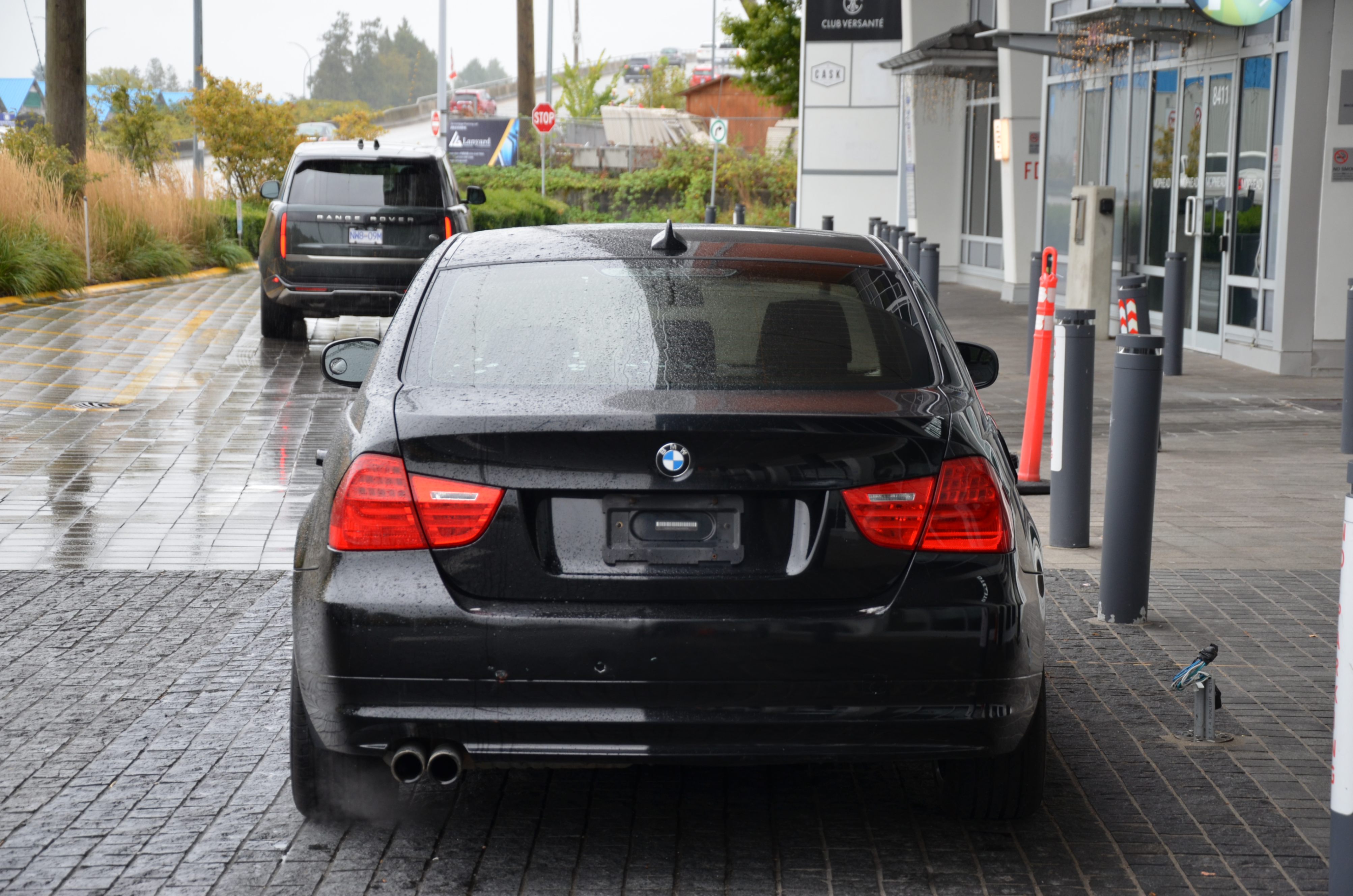 2011 BMW 3 Series 4dr Sdn 323i RWD, Vancouver, Cash