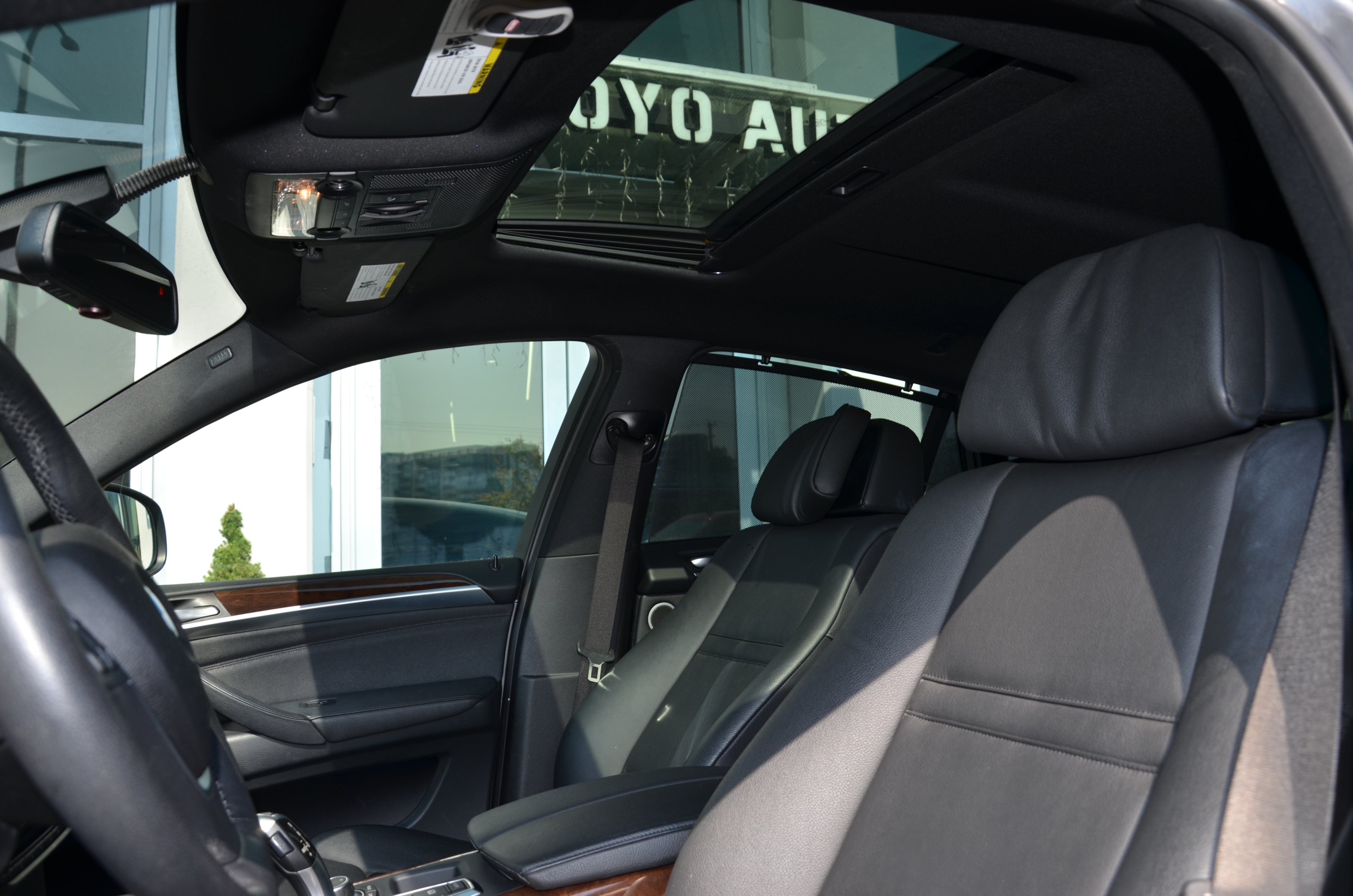 2011 BMW X6 AWD 4dr 50i, Vancouver, Cash