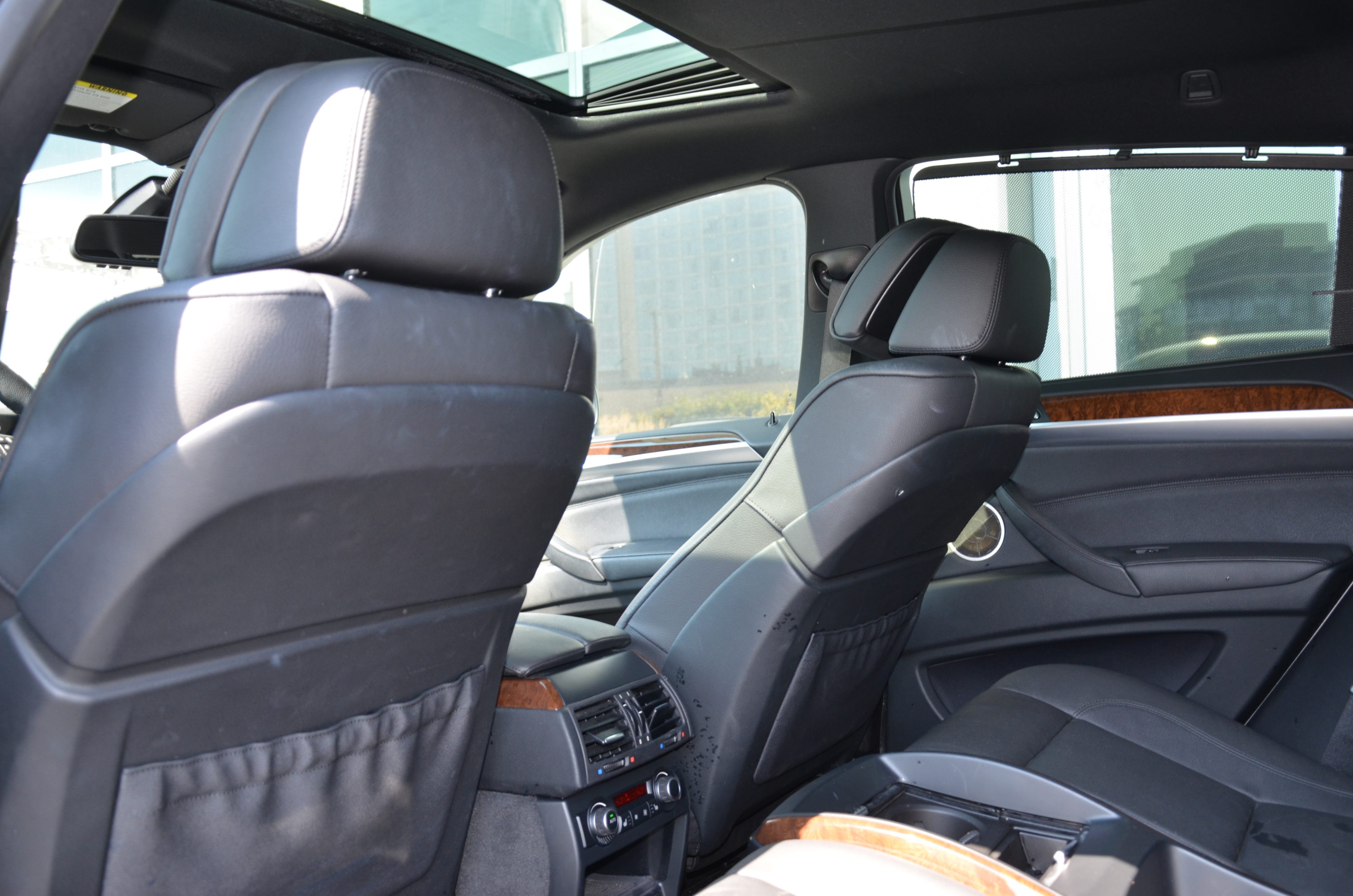 2011 BMW X6 AWD 4dr 50i, Vancouver, Cash