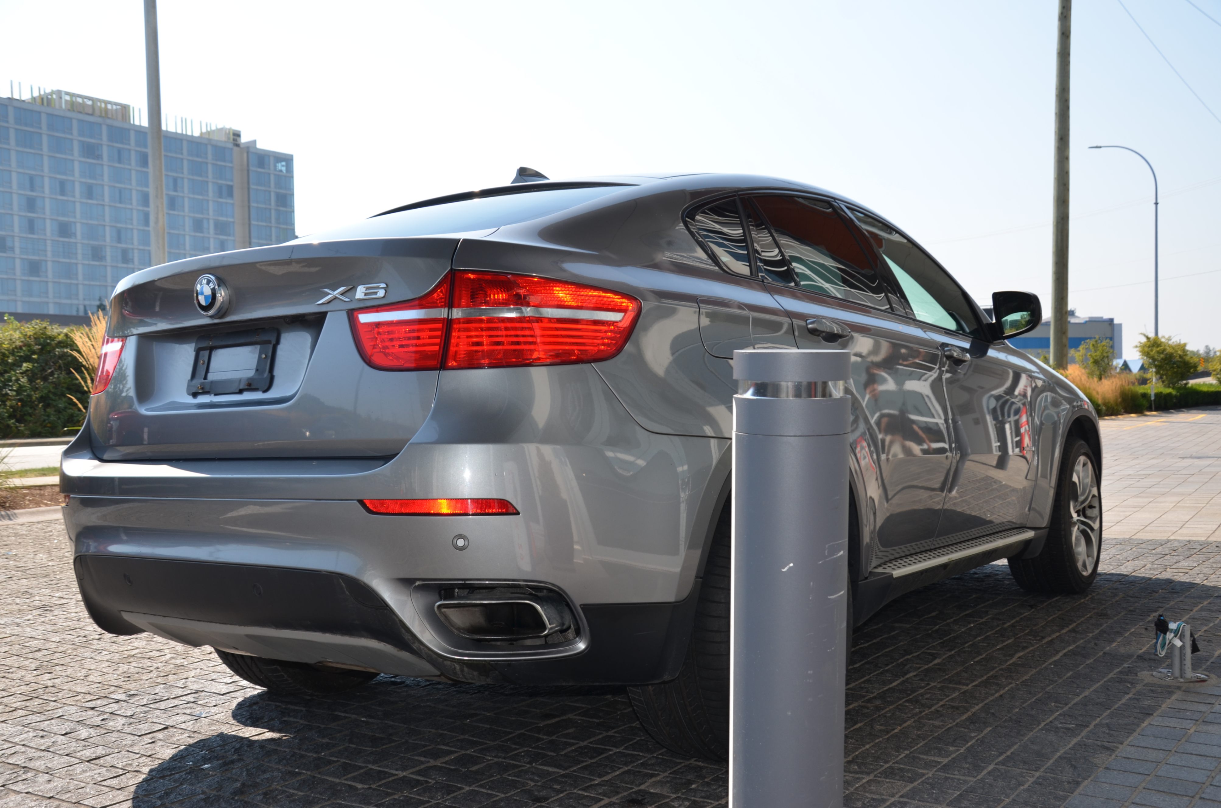 2011 BMW X6 AWD 4dr 50i, Vancouver, Cash