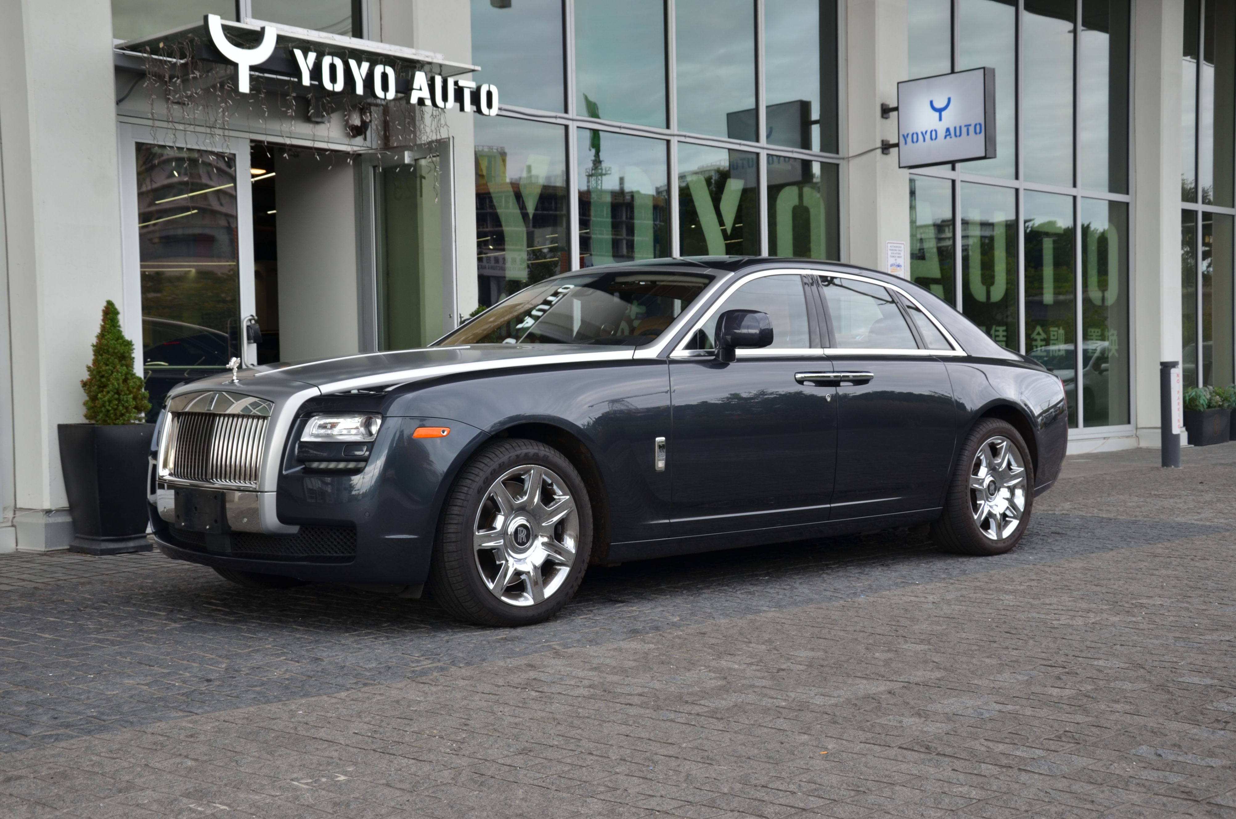 2011 Rolls-Royce Ghost