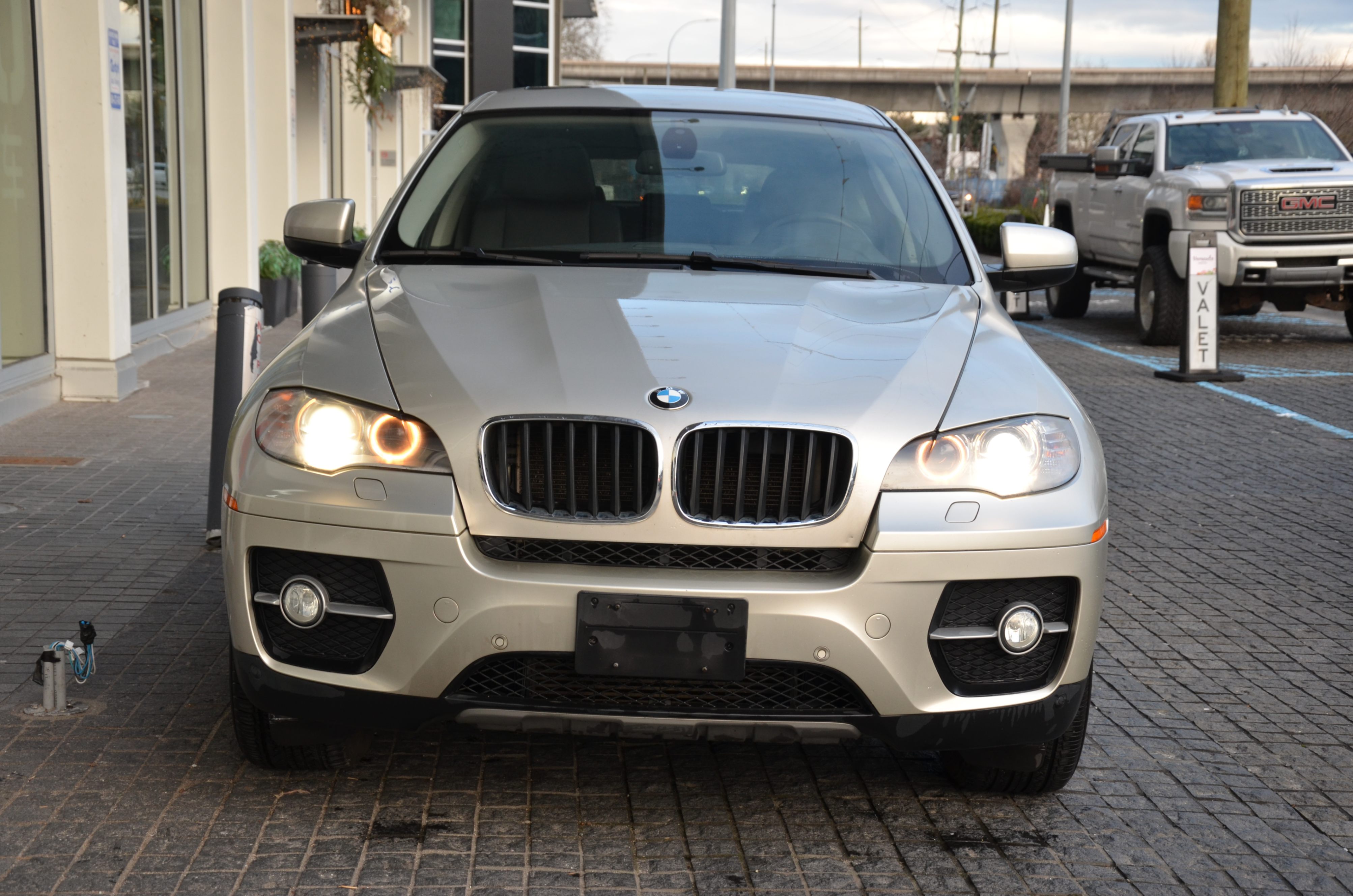 2012 BMW X6 AWD 4dr 35i, 温哥华, 全款车