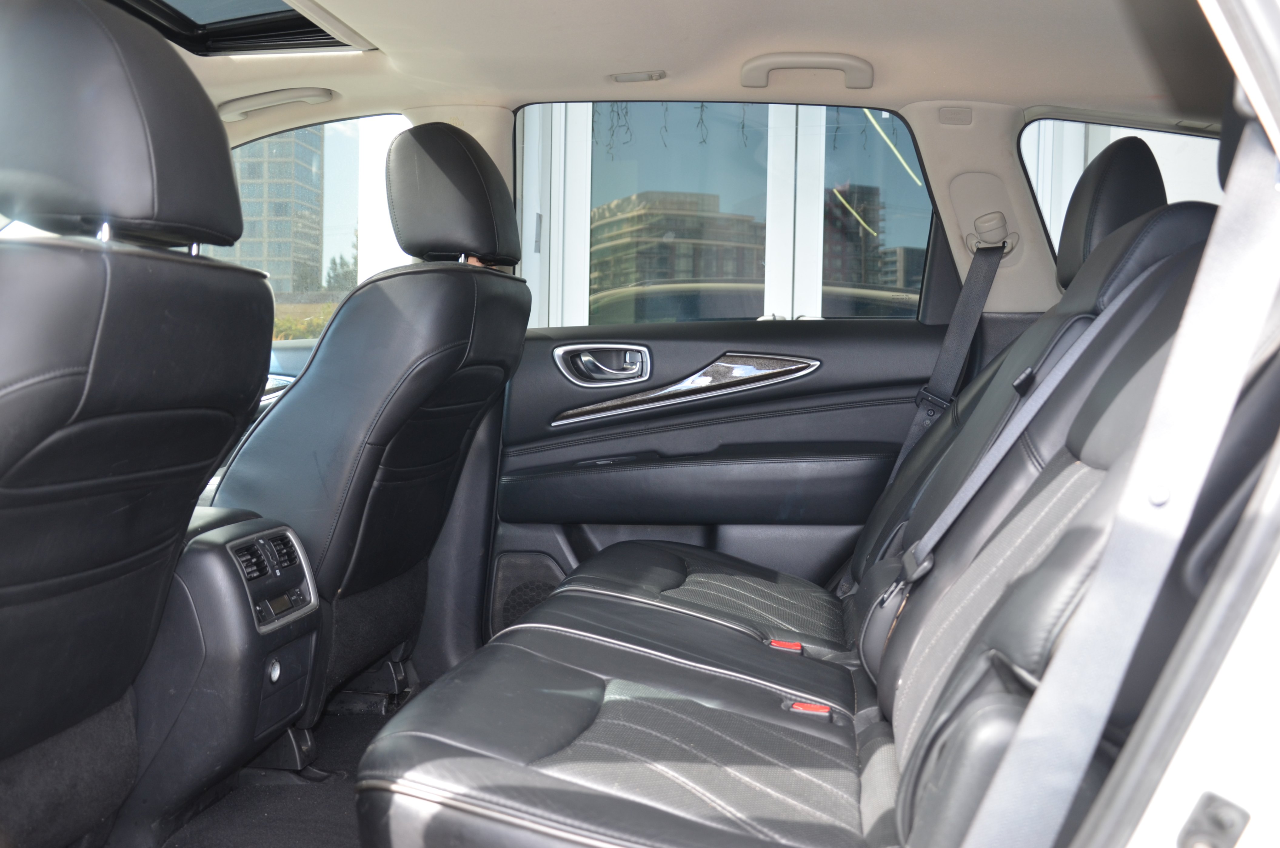 2014 INFINITI QX60 AWD 4dr, 温哥华, 全款车