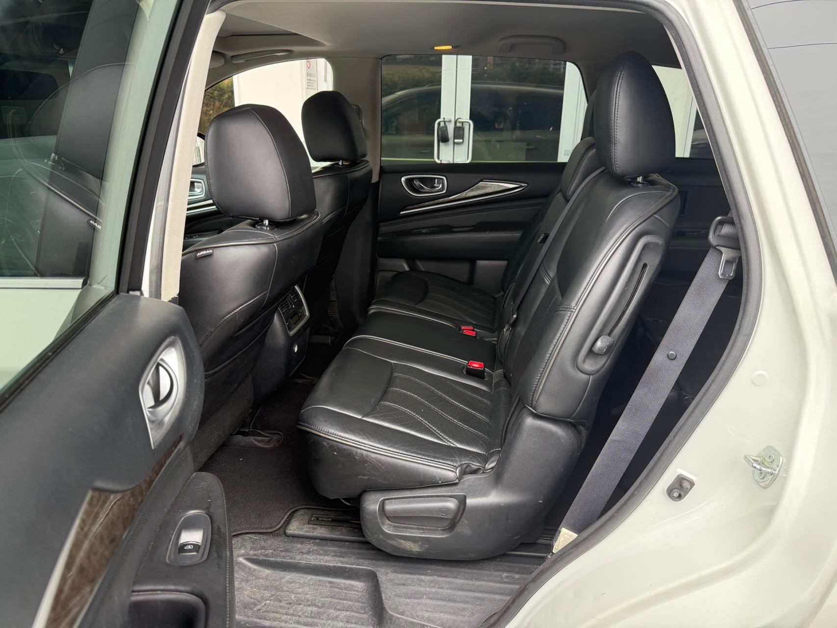 2014 INFINITI QX60 AWD 4dr, Vancouver, Cash