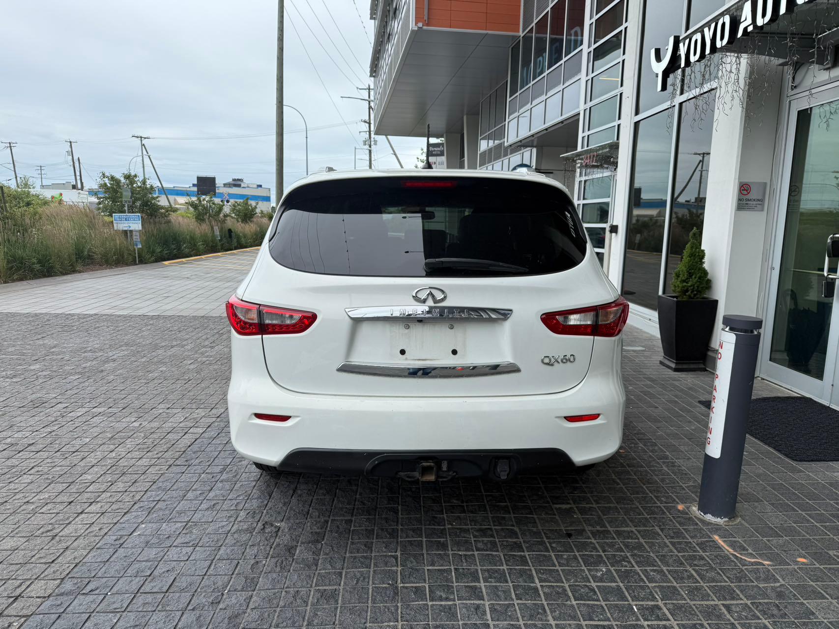 2014 INFINITI QX60 AWD 4dr, Vancouver, Cash