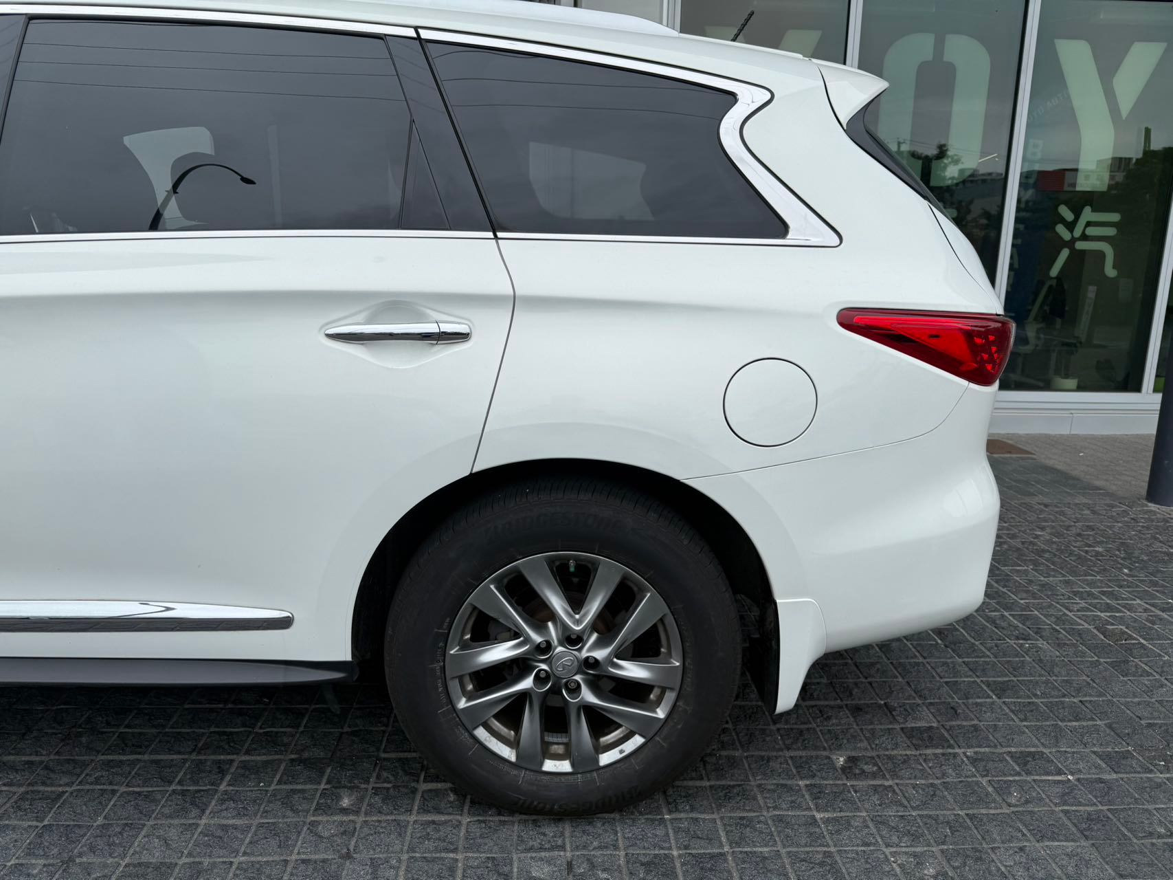 2014 INFINITI QX60 AWD 4dr, Vancouver, Cash