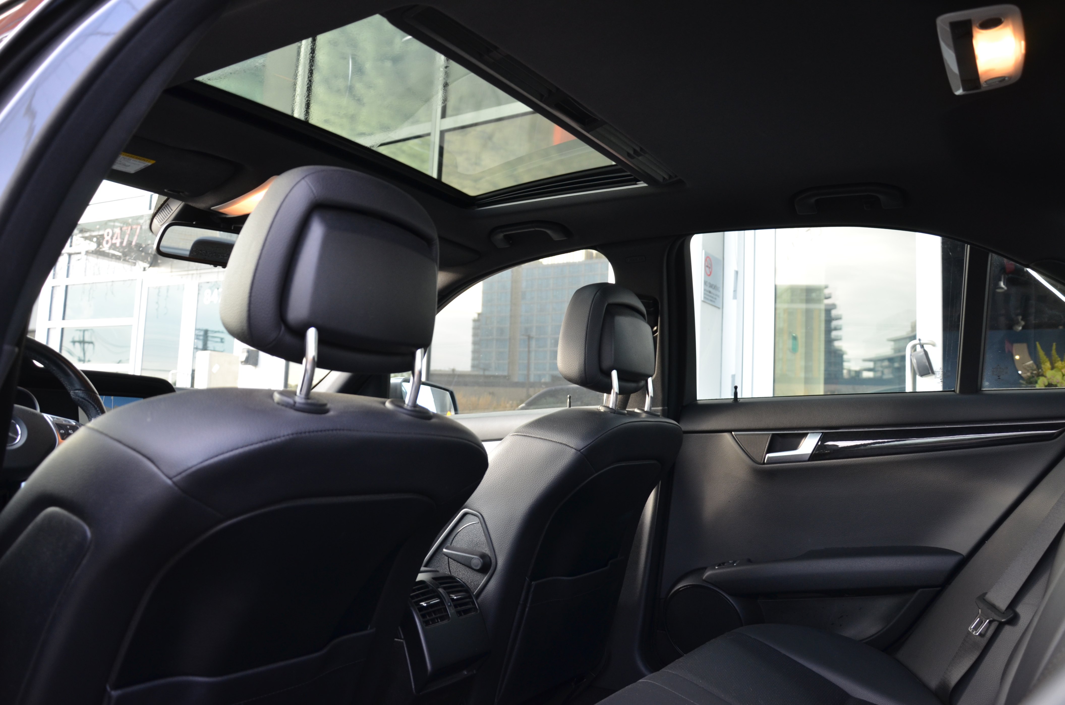 2014 Mercedes-Benz C-Class 4dr Sdn C 300 4MATIC, 温哥华, 全款车